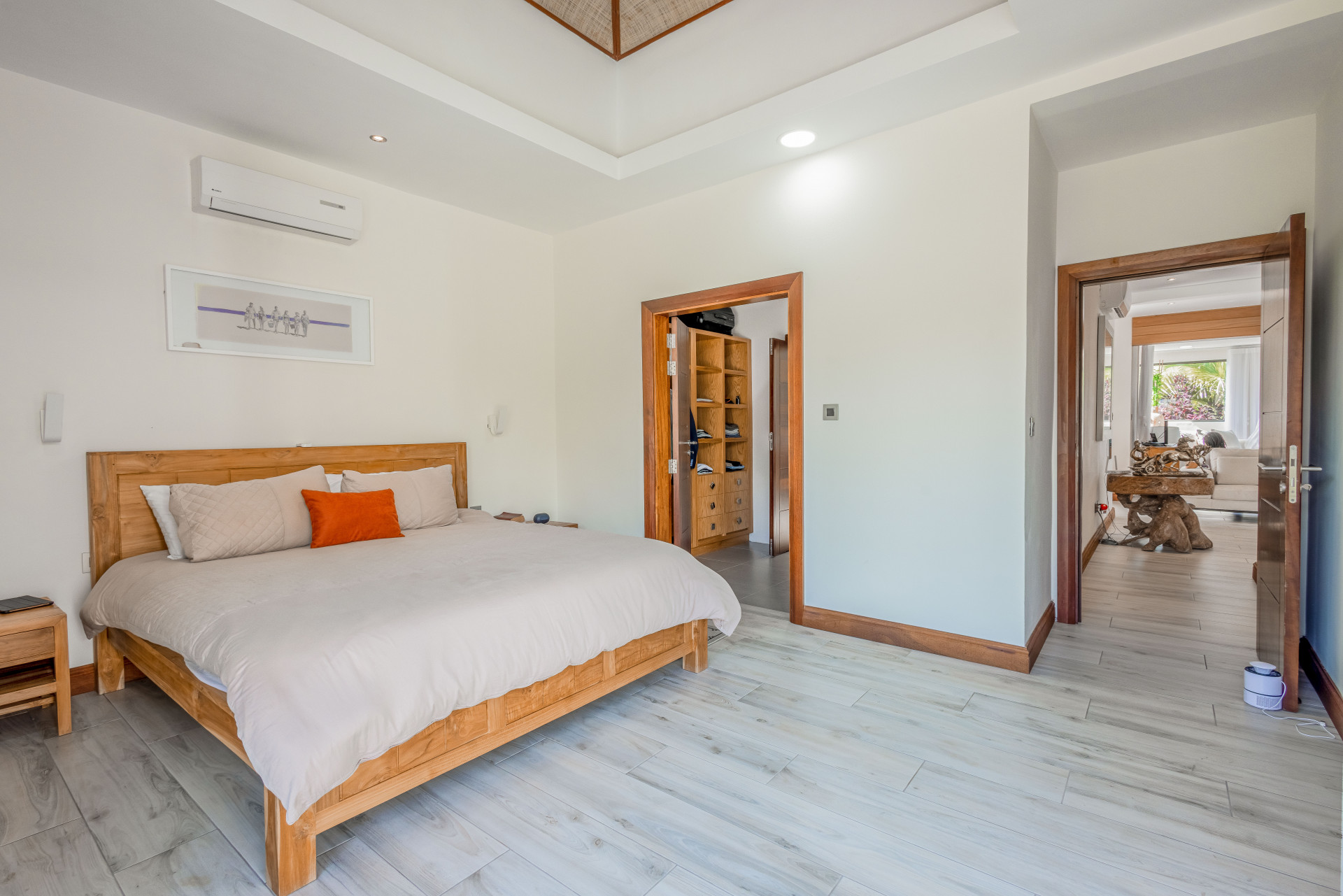 VILLA FOR SALE IN GRAND BAIE