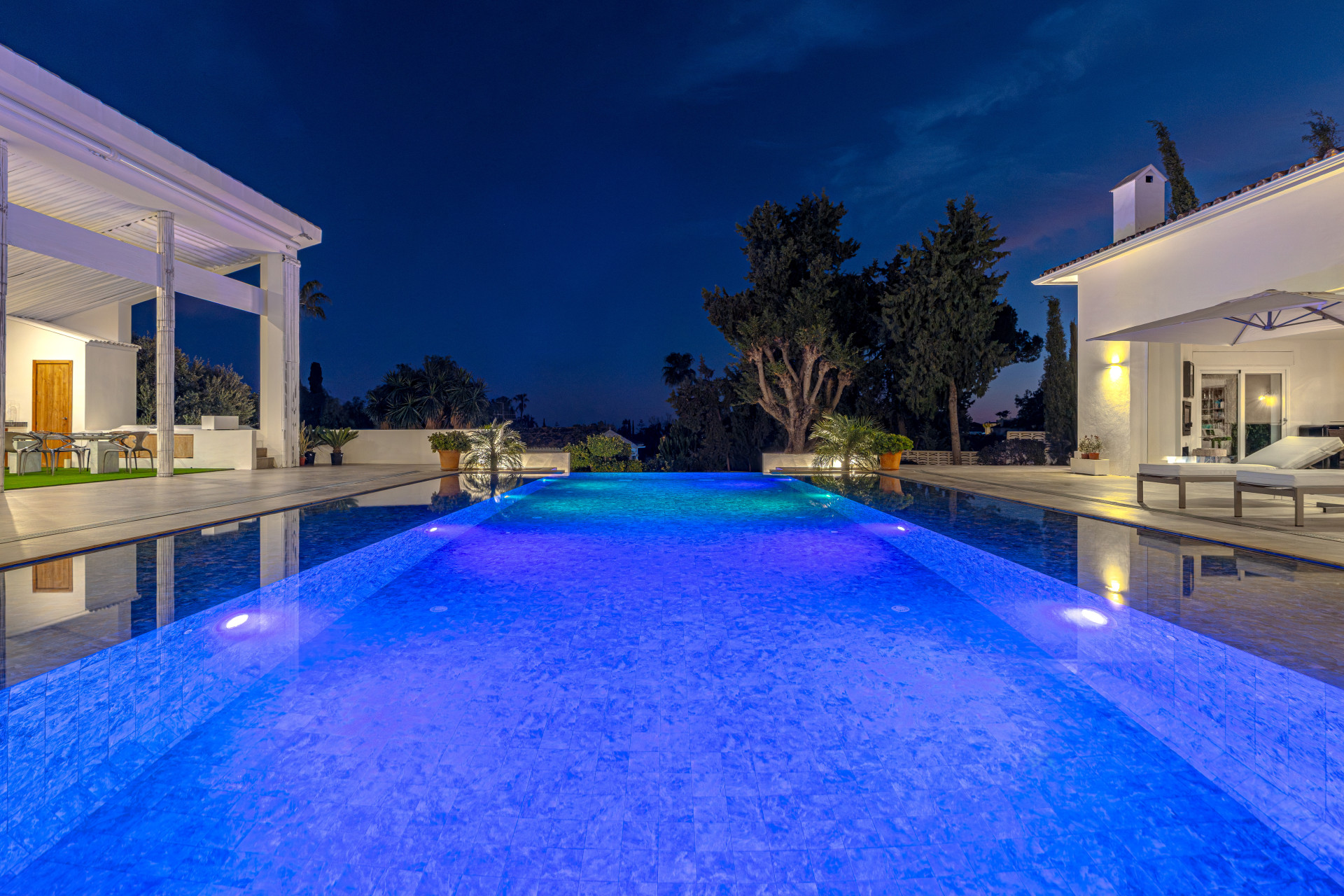 7-bedroom villa in Guadalmina Alta — frame 3