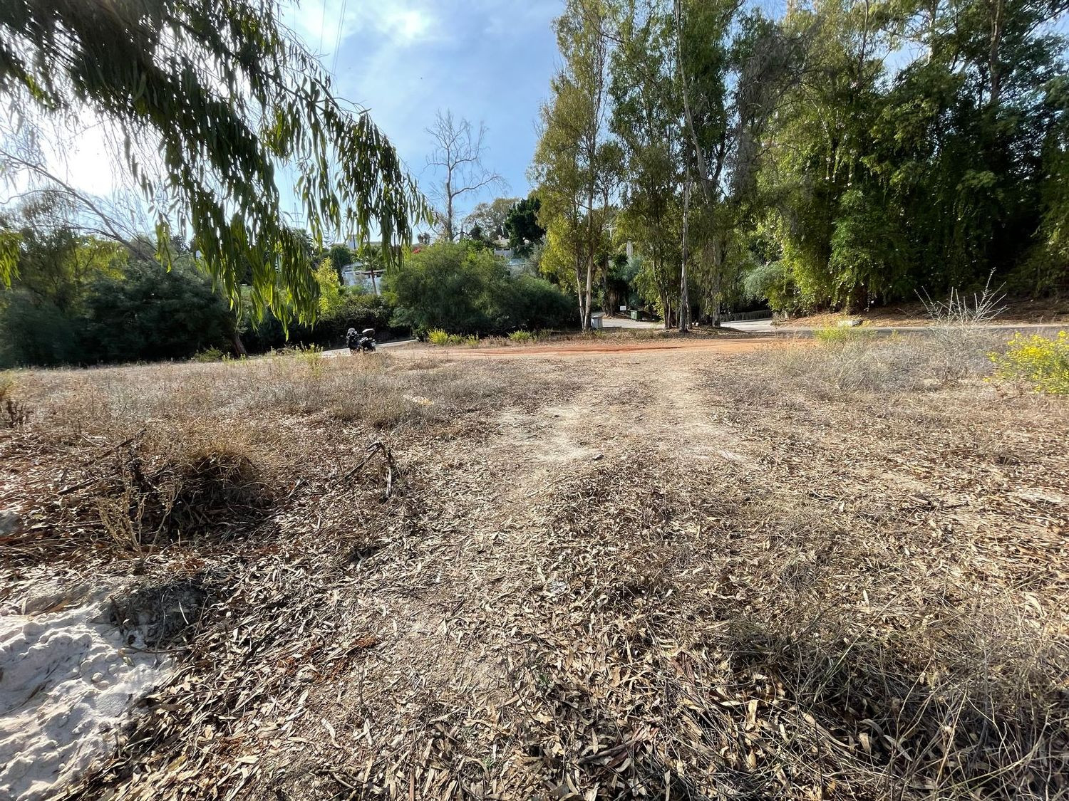 Plot for sale in Los Arqueros, Benahavis