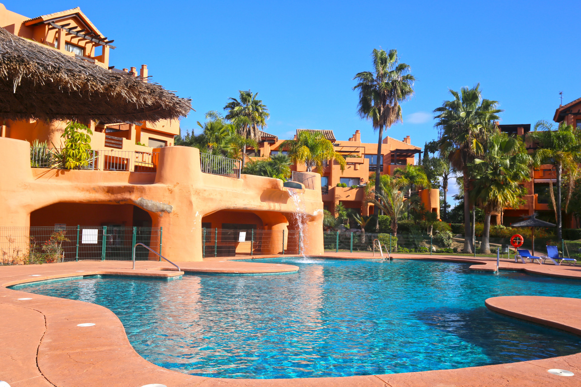 Fantastic one bedroom south west facing apartment in the gated community Sotoserena, Estepona
