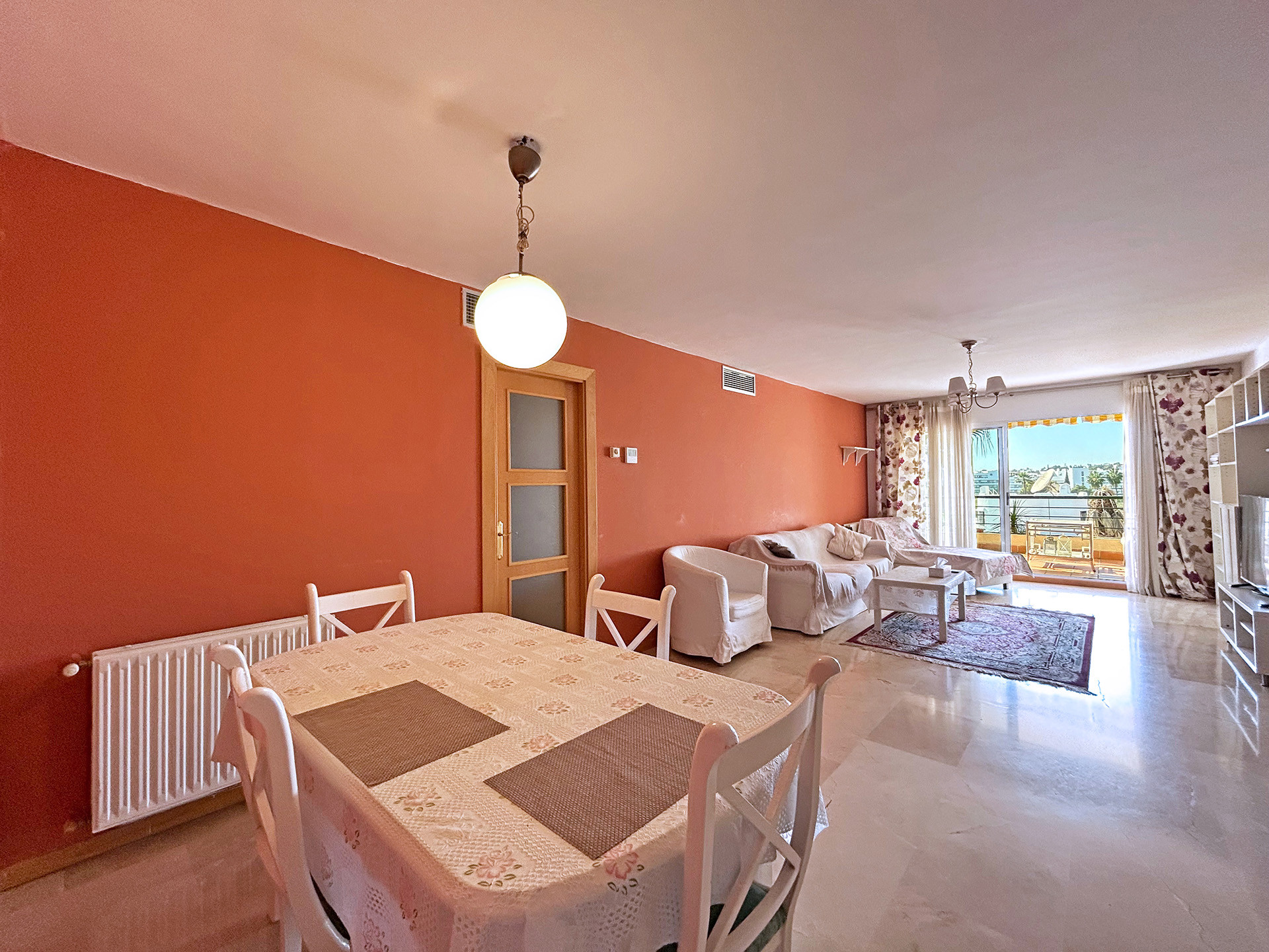 КВАРТИРЫ en San-Pedro-de-Alcantara · Campos-de-Guadalmina 389000€