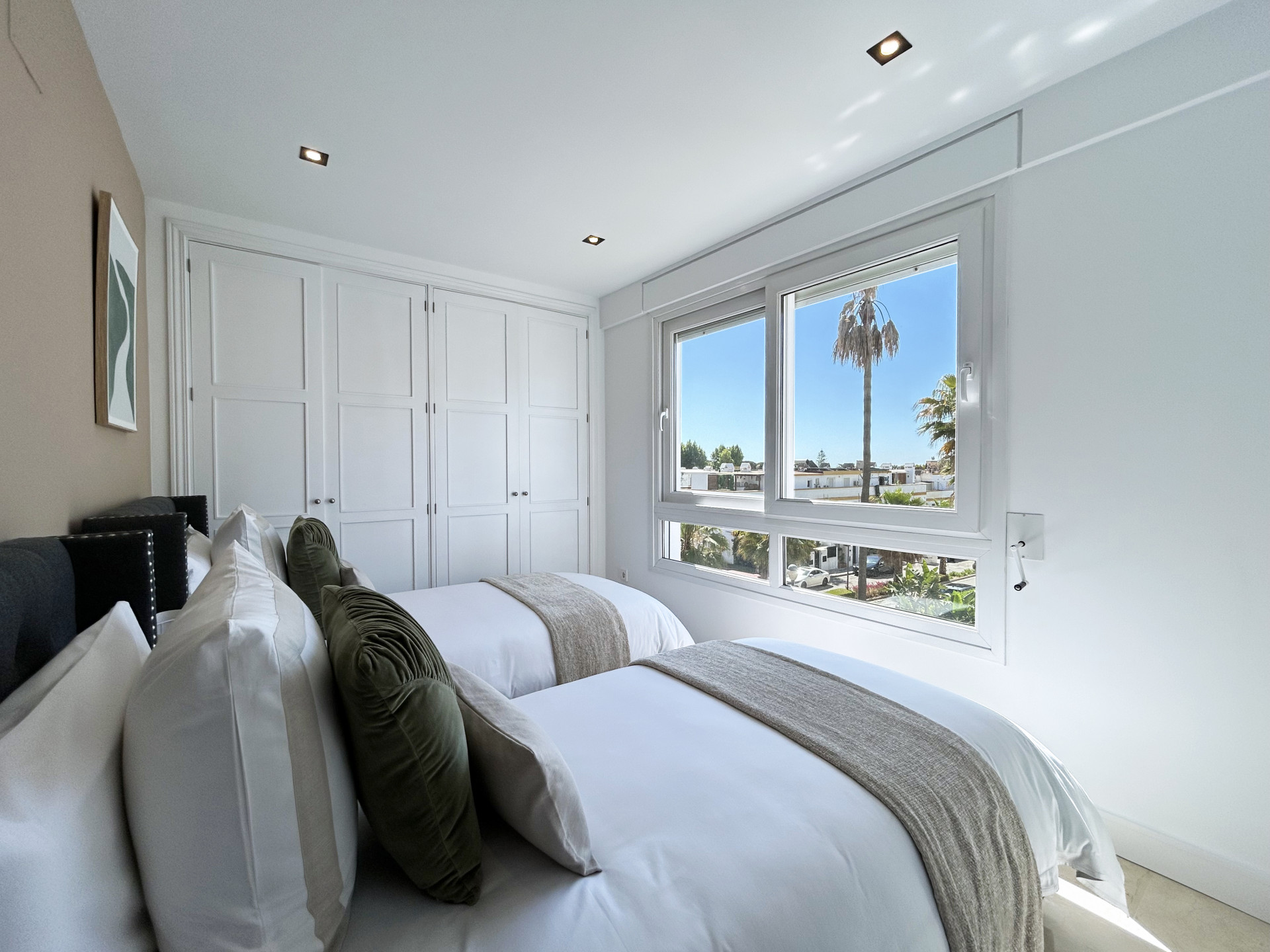 КВАРТИРЫ en Marbella · Marbella-Golden-Mile---Las-Cañas 1350000€