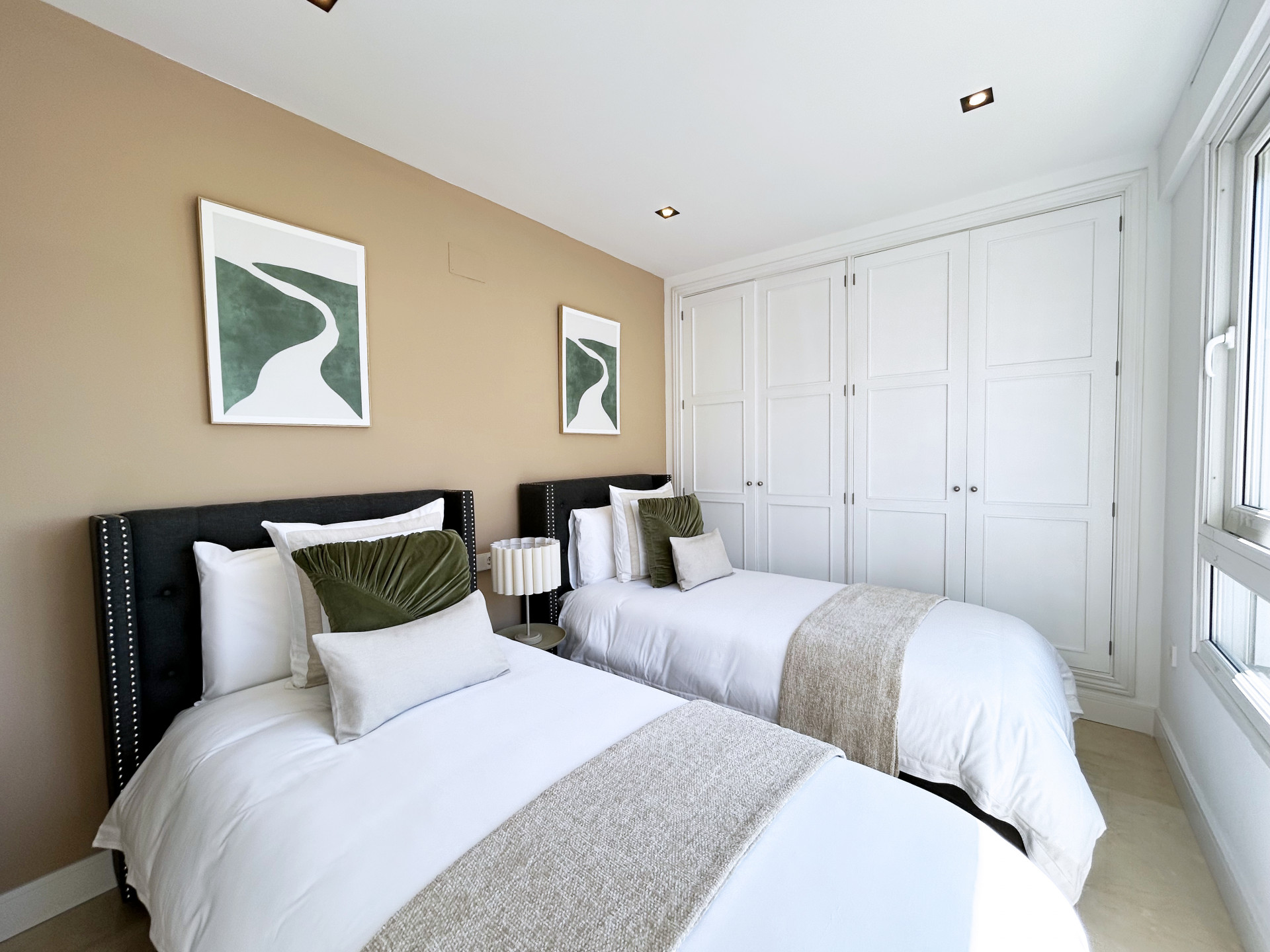 КВАРТИРЫ en Marbella · Marbella-Golden-Mile---Las-Cañas 1350000€