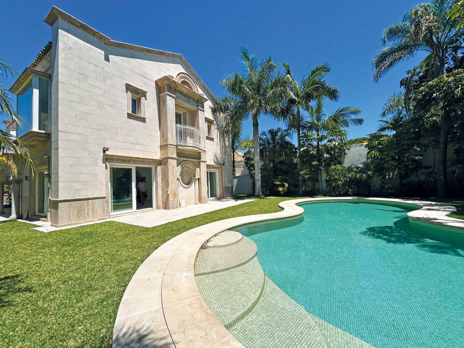 ВИЛЛЫ en Marbella · Marbella-Este---Los-Monteros 4500000€