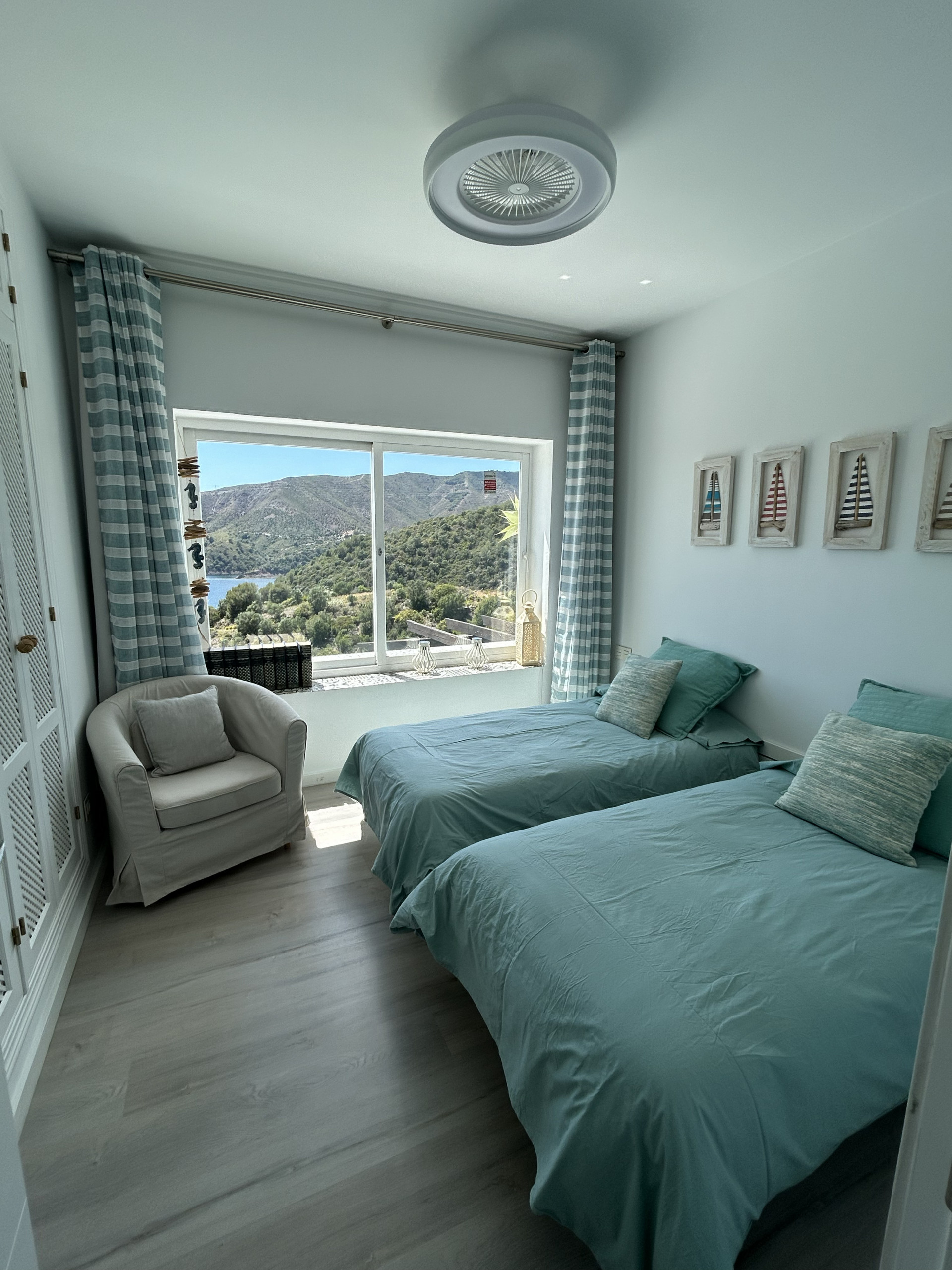 ДОМА-В-ДЕРЕВНЕ en Istan · Zahara-de-Istan 1195000€