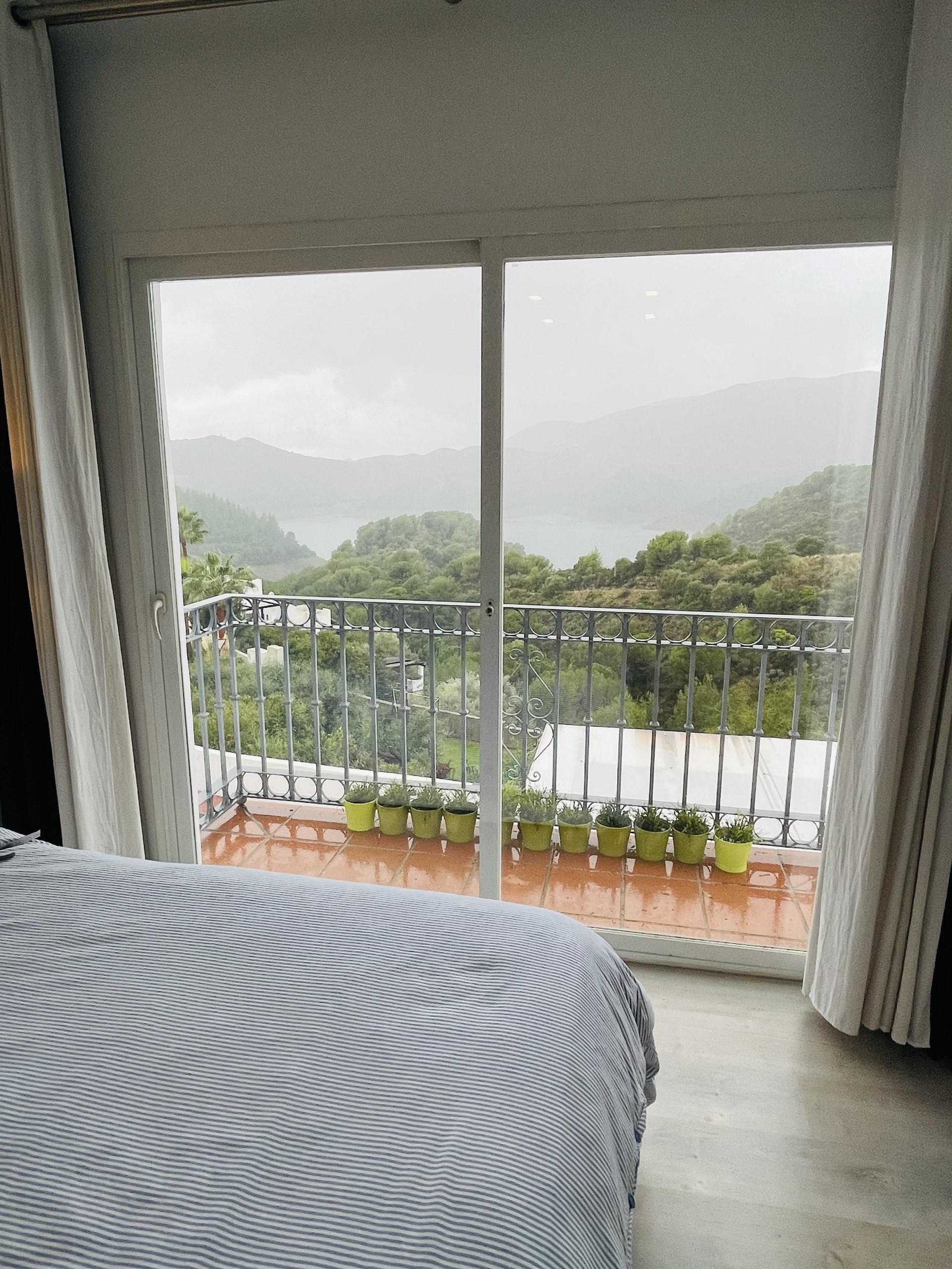 ДОМА-В-ДЕРЕВНЕ en Istan · Zahara-de-Istan 1195000€