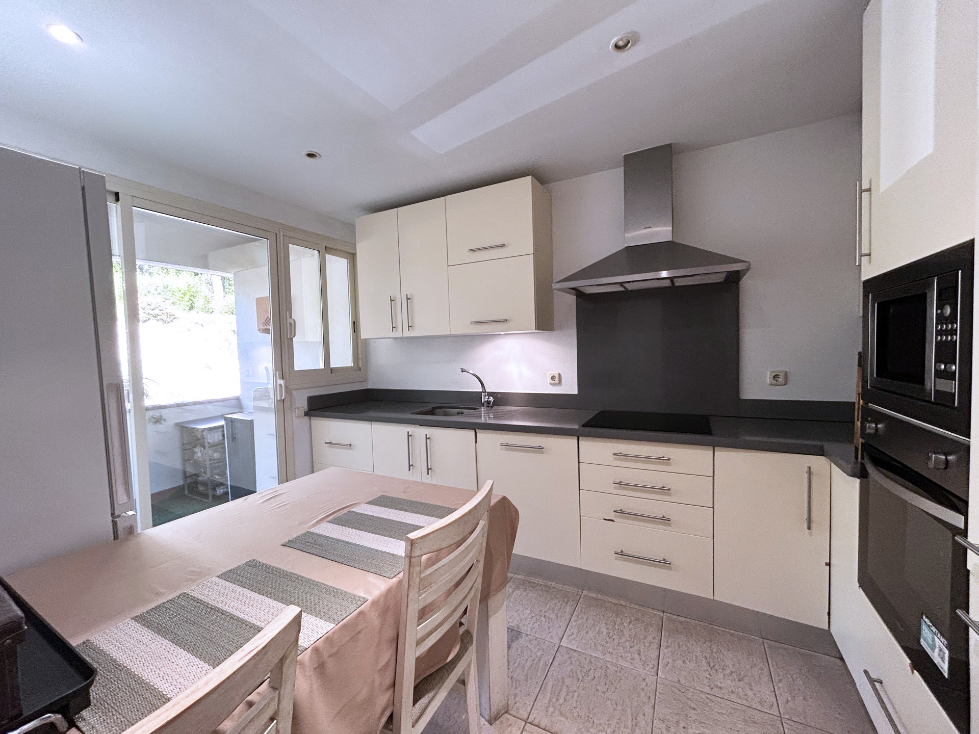 КВАРТИРЫ en Marbella · Marbella-Este---Rio-Real 699000€