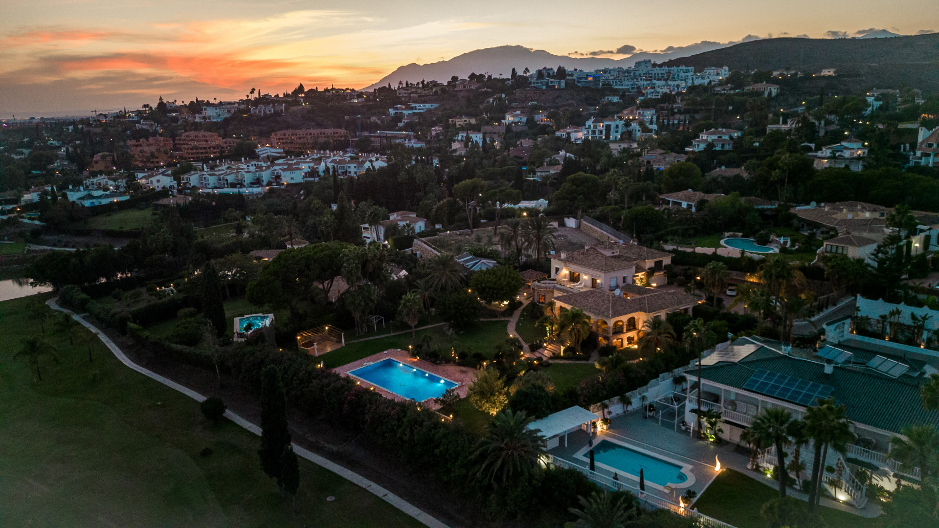 Villa in Paraiso Alto