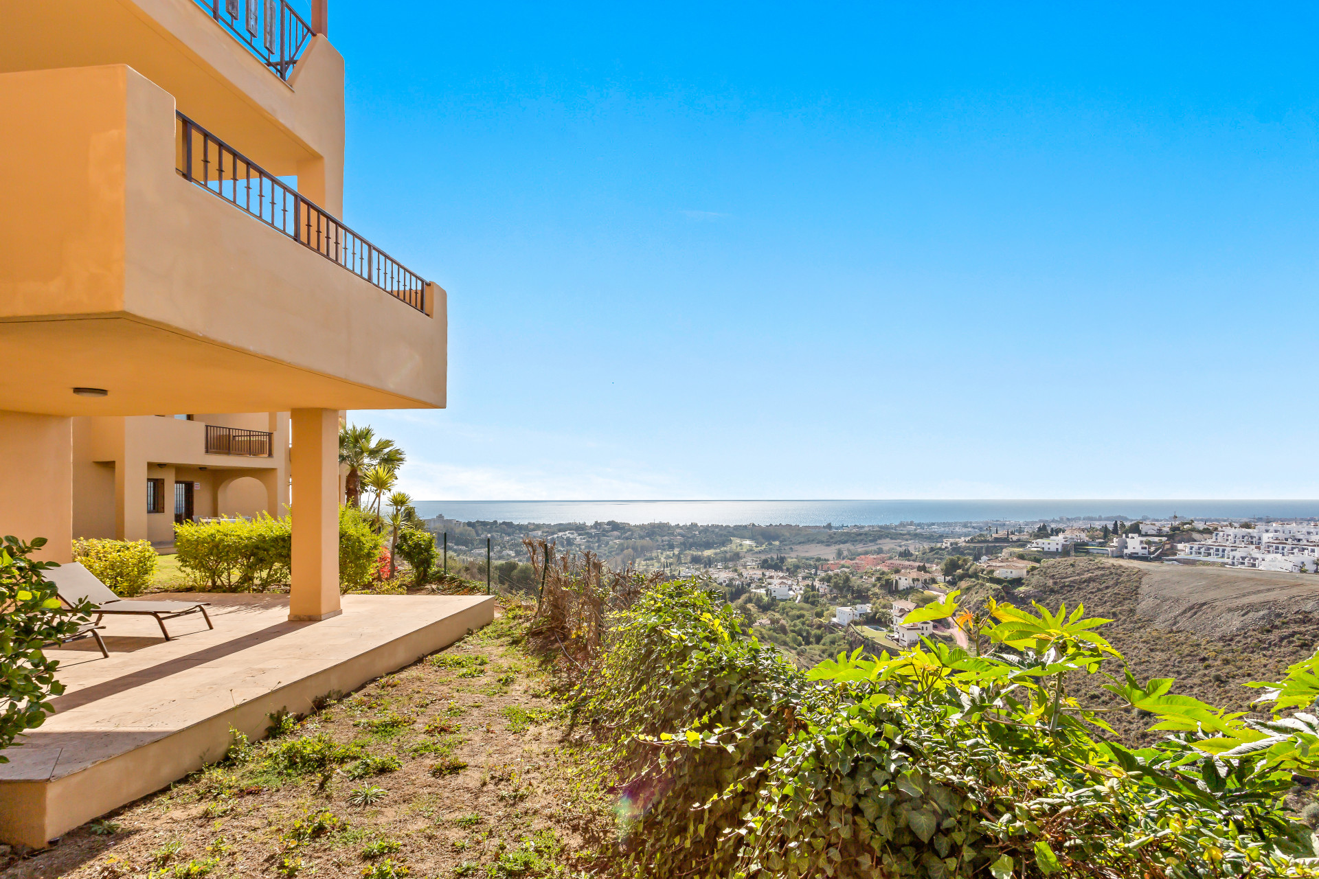 Ground Floor Apartment in Benahavis