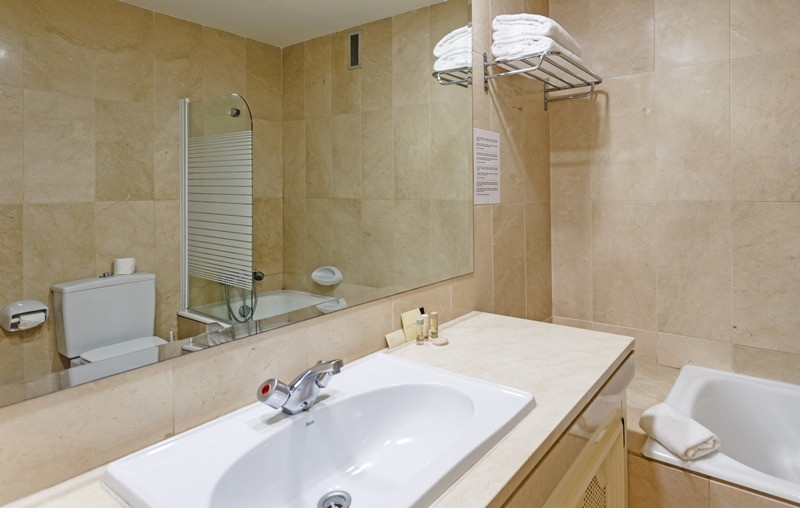 Ground Floor Apartment in Marbella Golden Mile