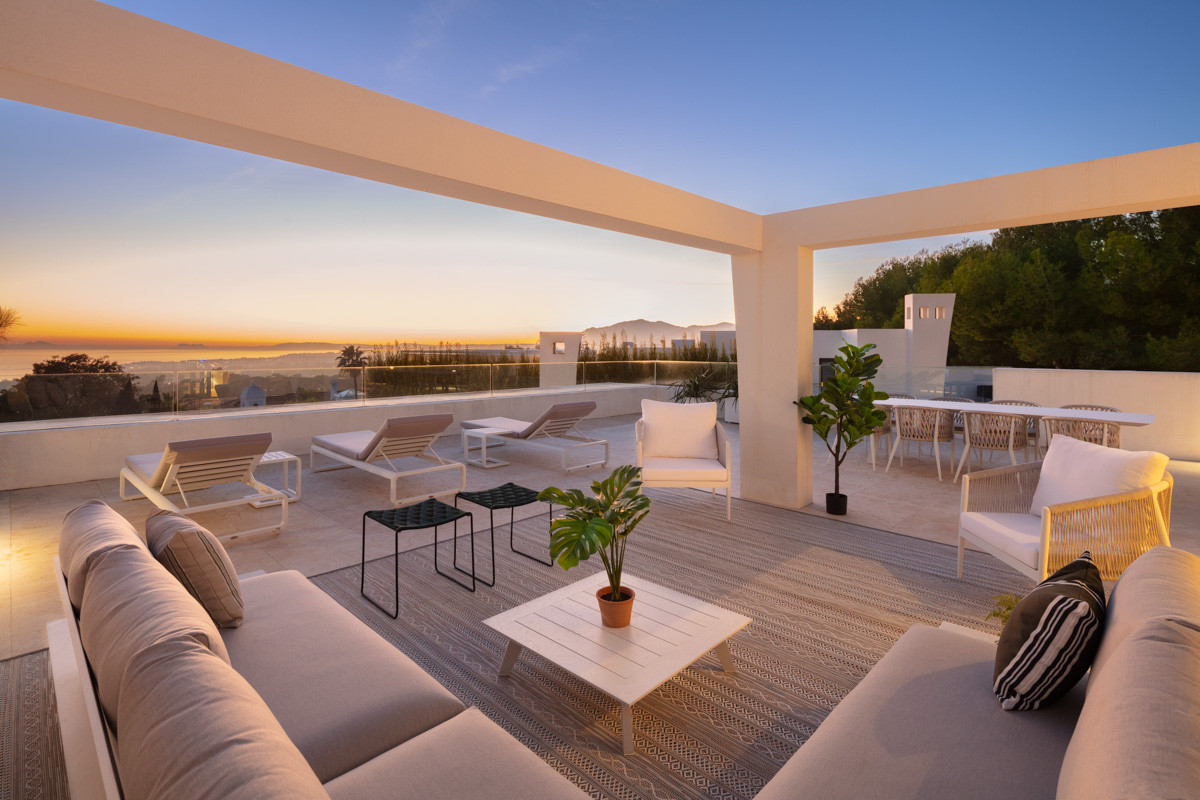 Breathtaking views from this luxury duplex penthouse in Sierra Blanca 