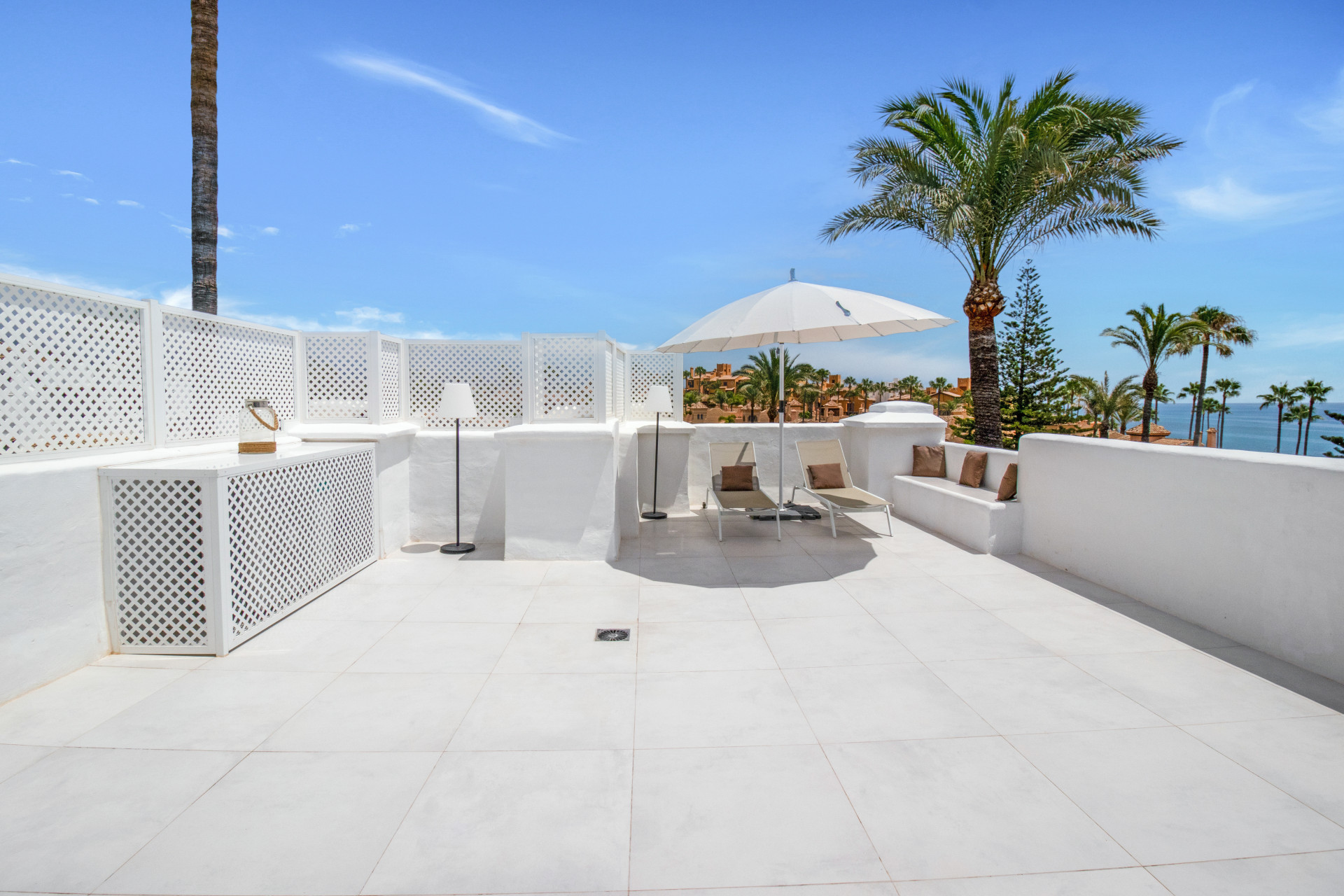 Alcazaba Beach