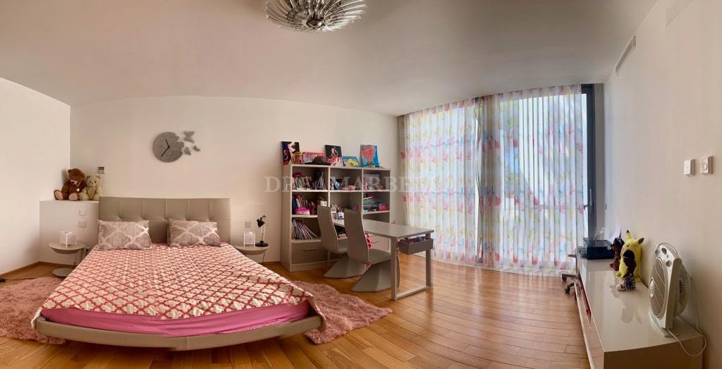 Semi Detached House in Marbella Golden Mile