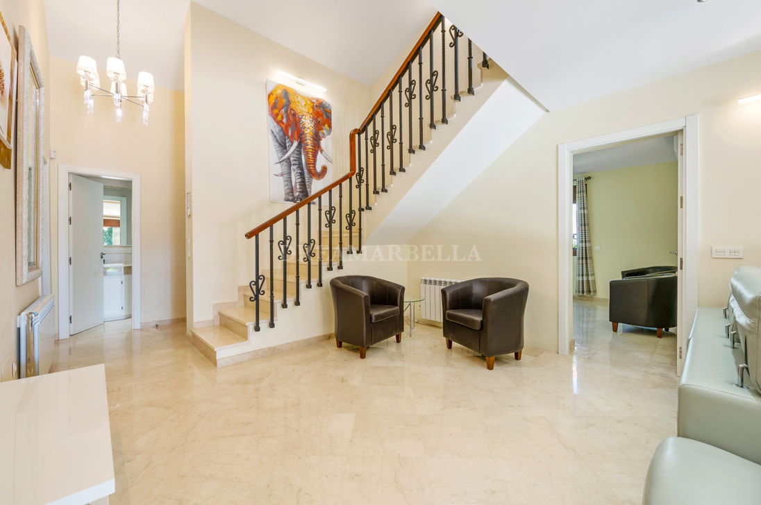 Villa in Estepona East