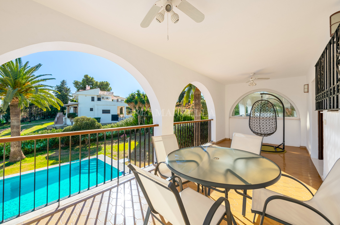 Villa in Estepona East