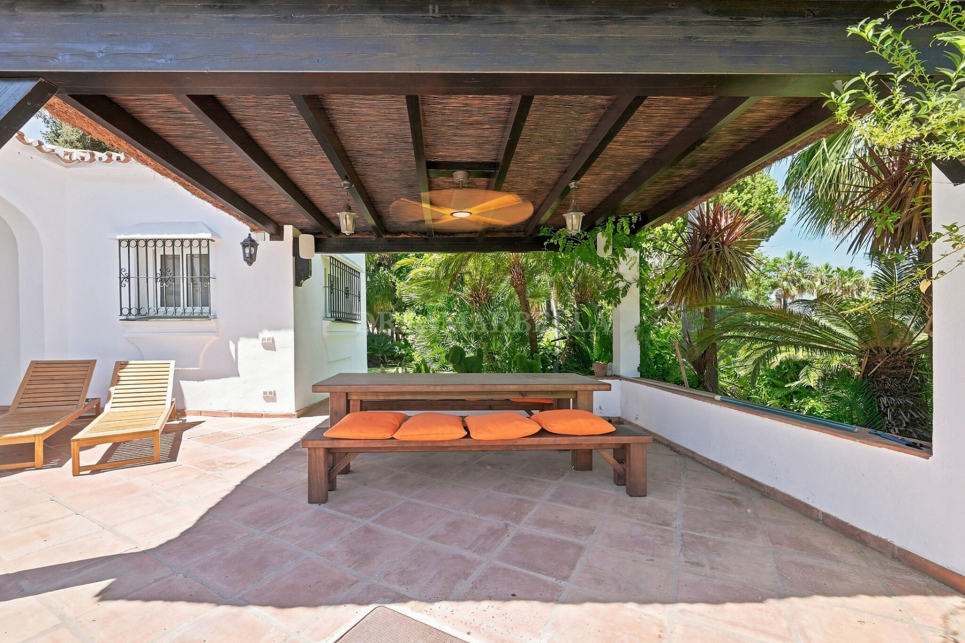 Villa in Estepona East