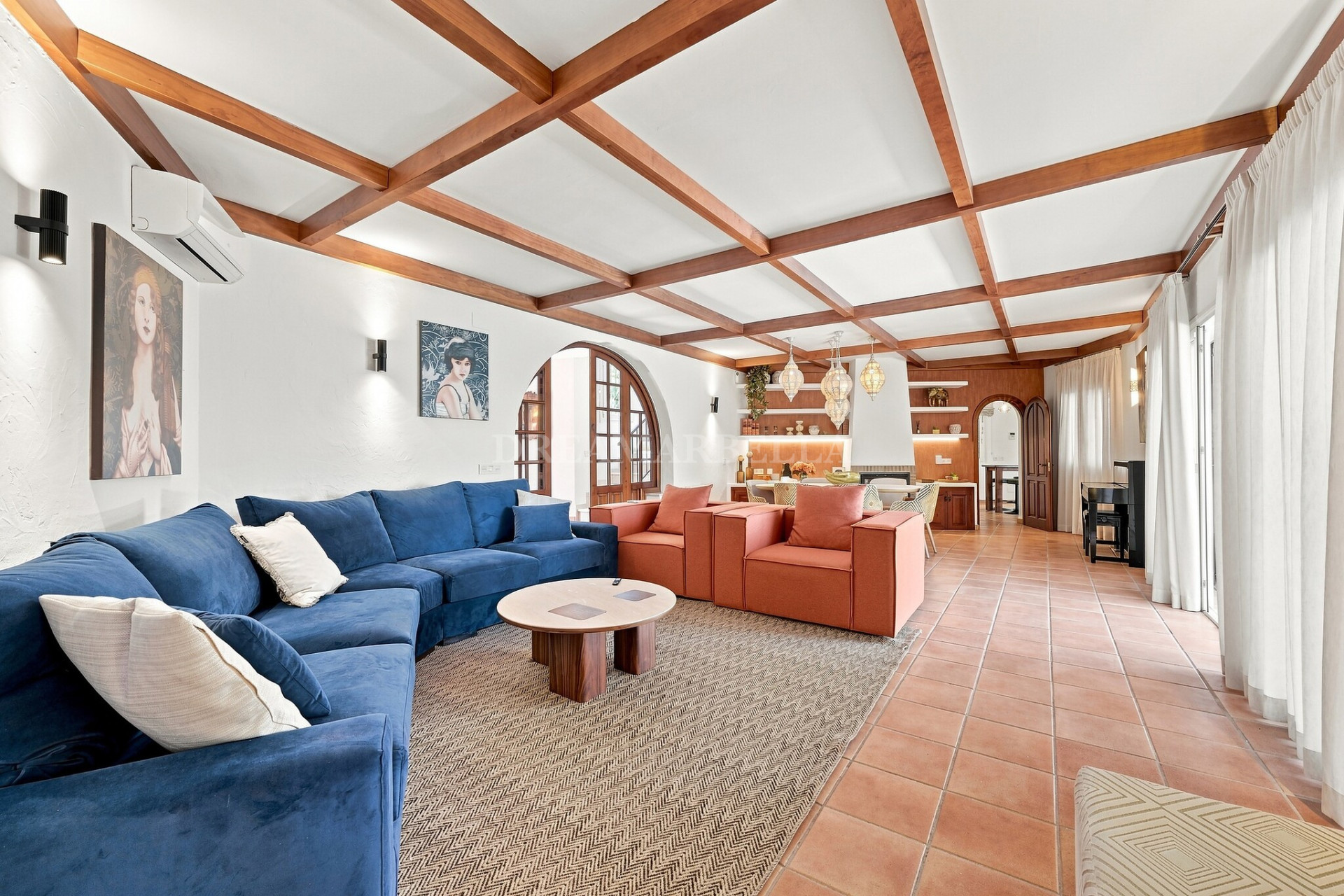 Villa in Estepona East