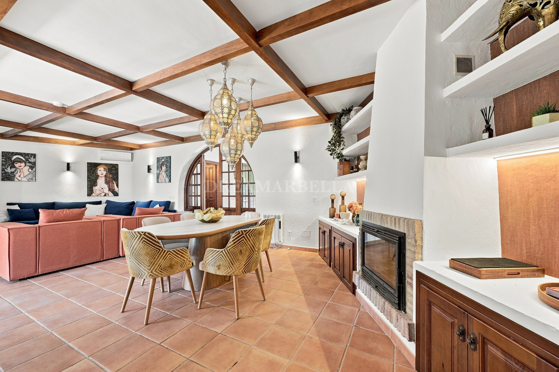 Villa in Estepona East