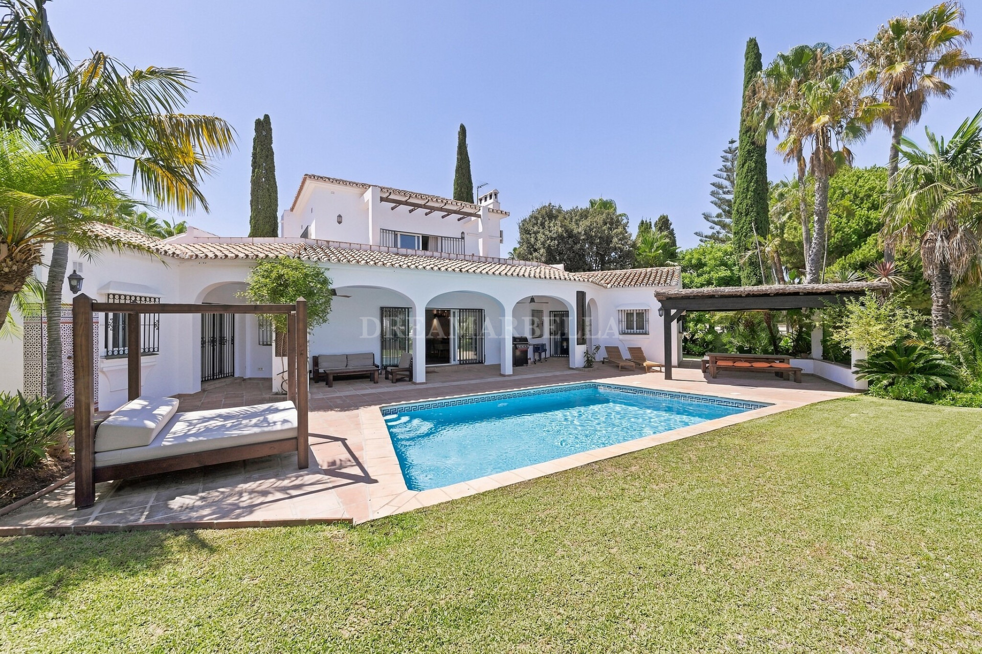 Villa in Estepona East