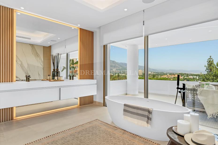 Town House in Nueva Andalucia