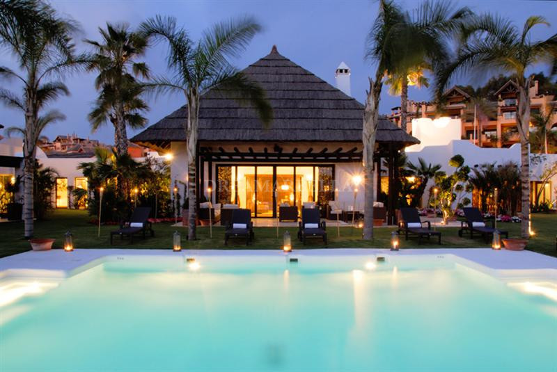 Villa in Estepona East