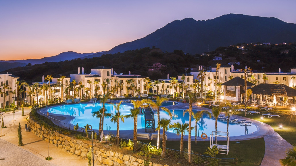 Apartment in Altos de Estepona