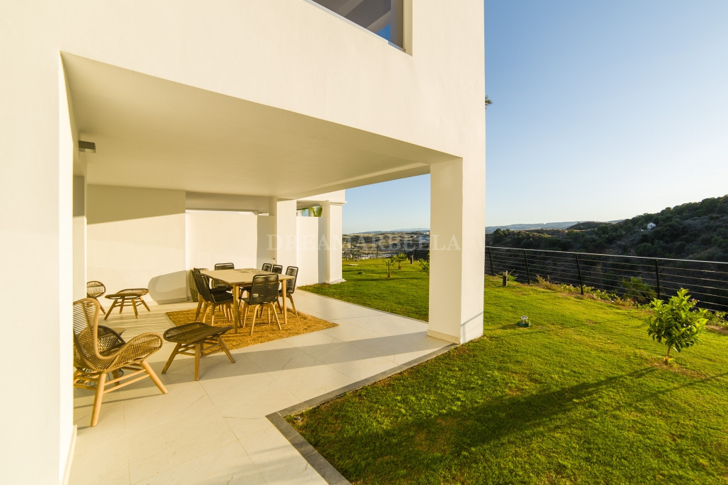 Apartment in Altos de Estepona