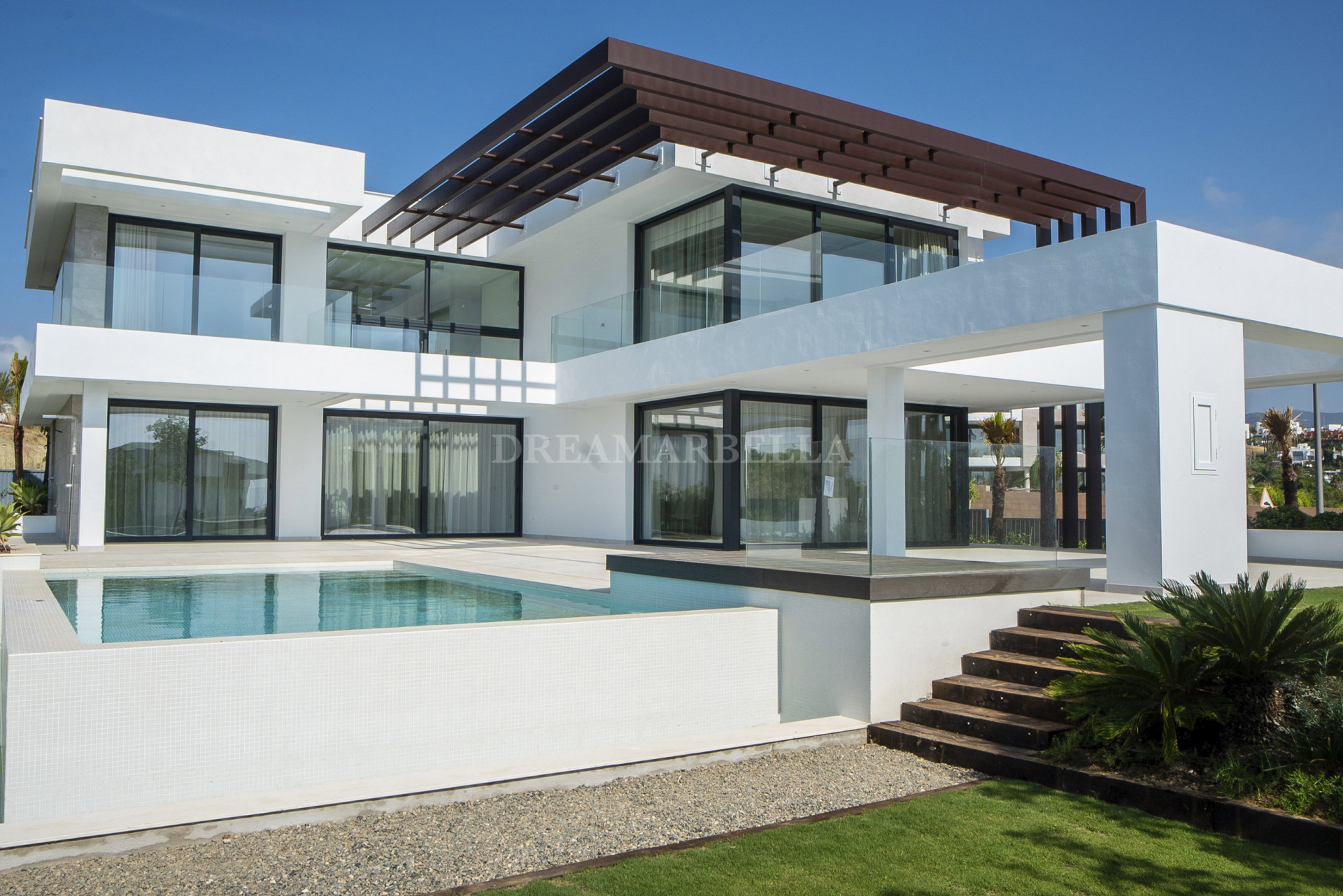 Villa in Estepona East