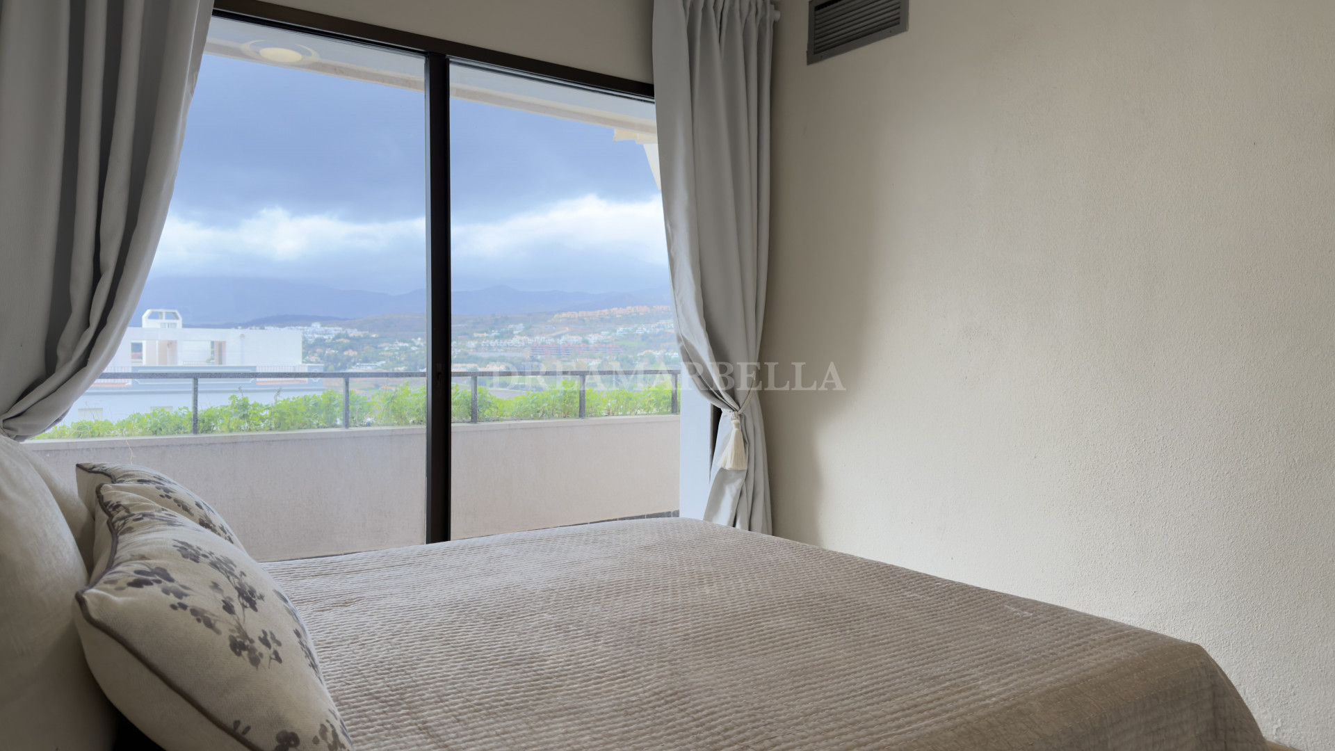 Apartment in Estepona East