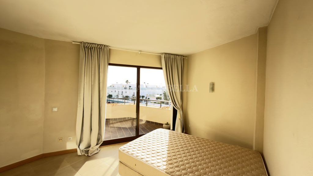 Apartment in Estepona East