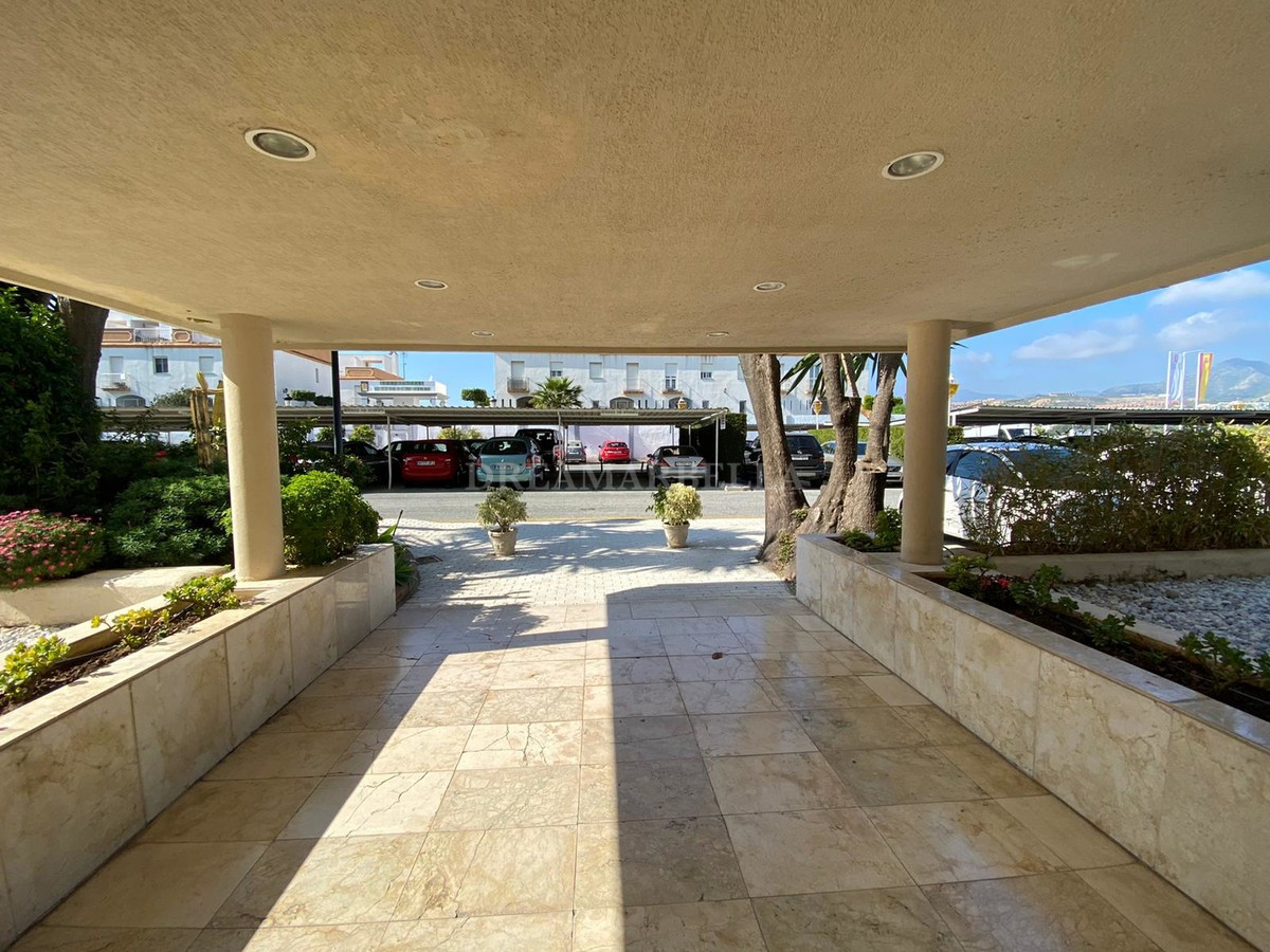 Apartment in Estepona East