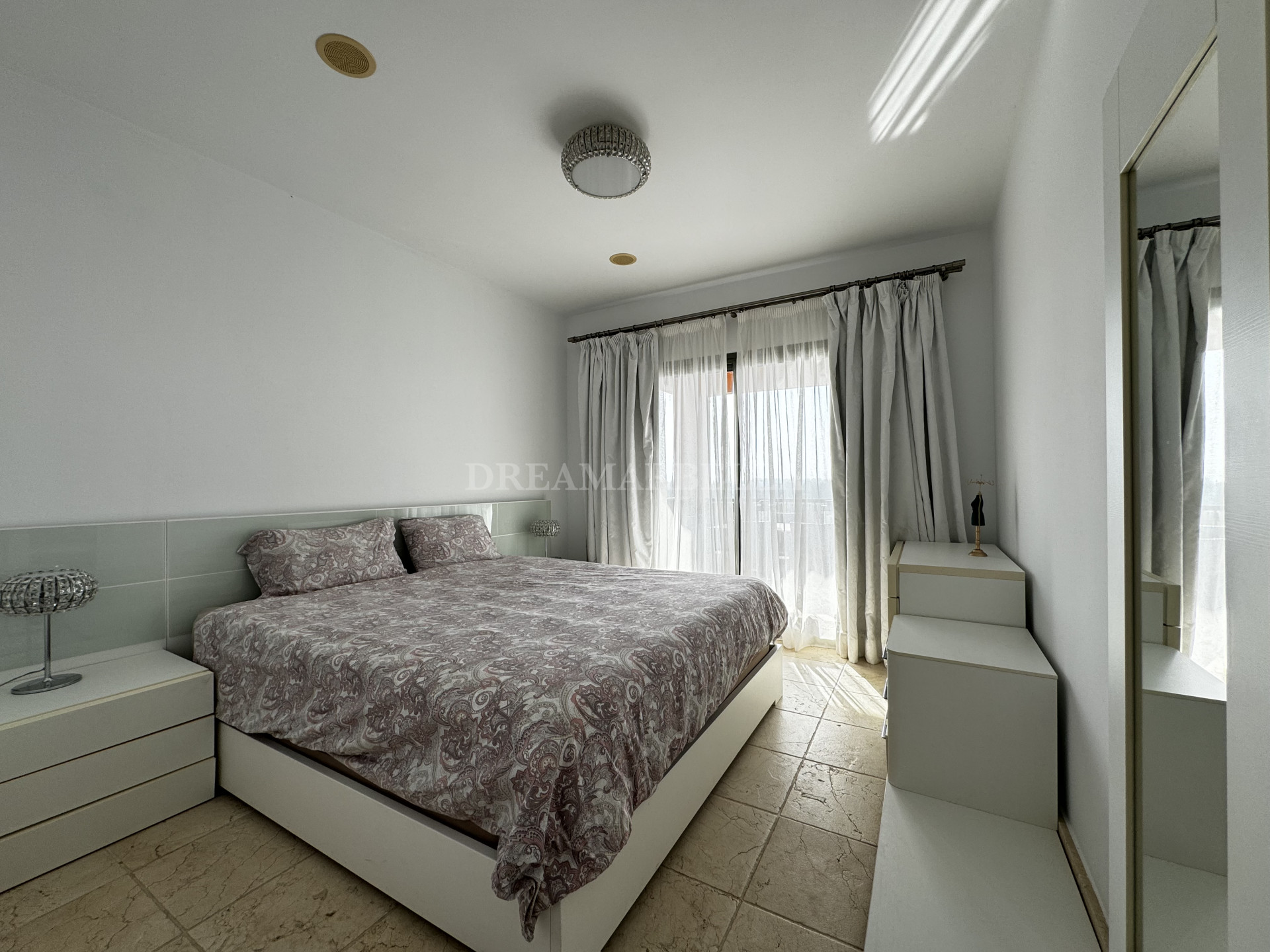 Apartment in Estepona East