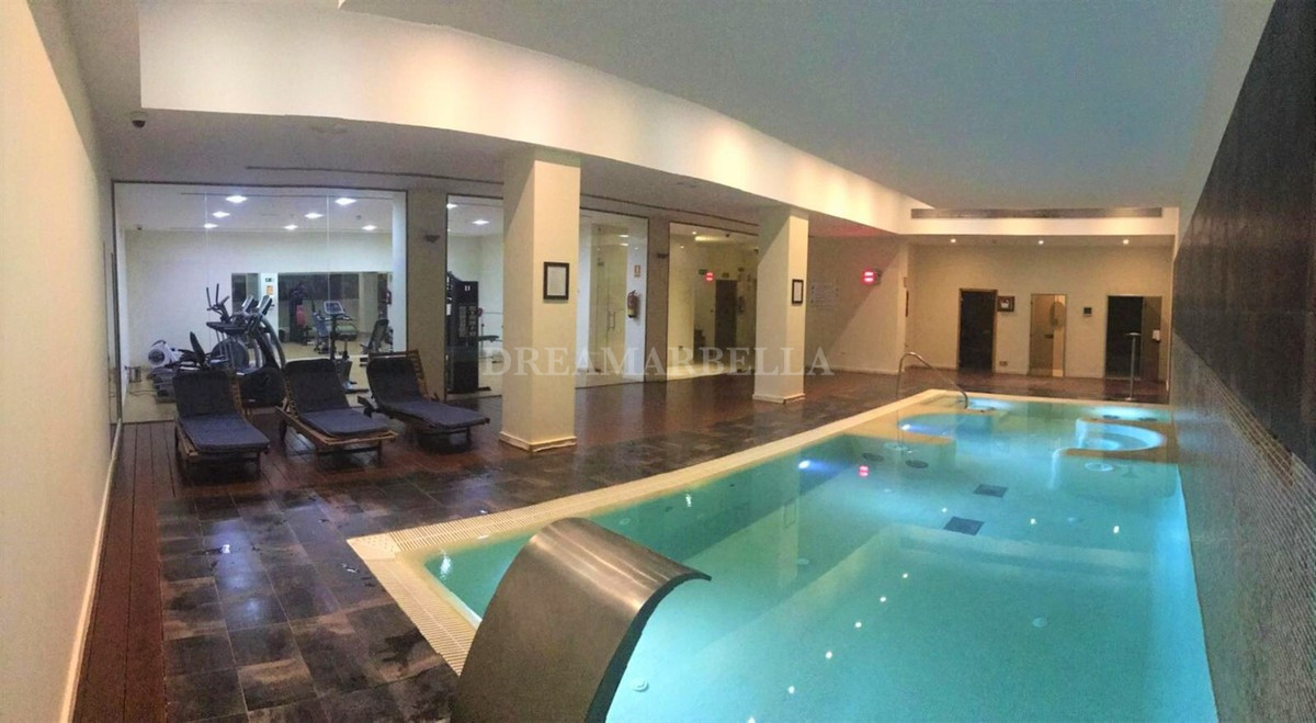 Apartment in Estepona East