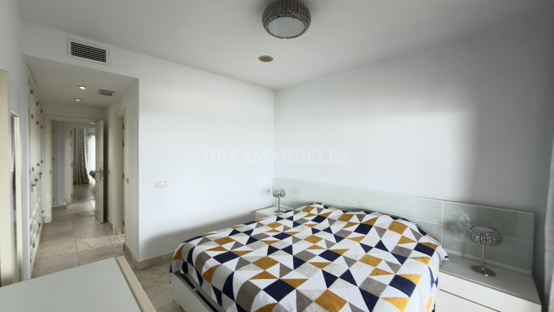 Apartment in Estepona East