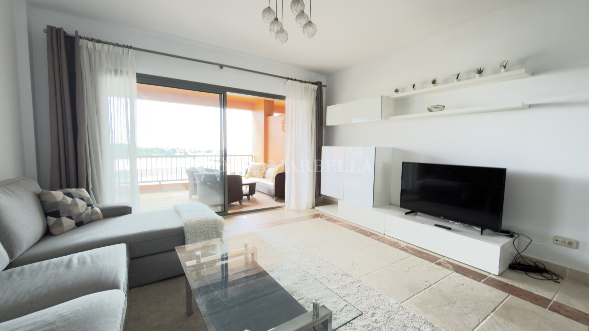 Apartment in Estepona East