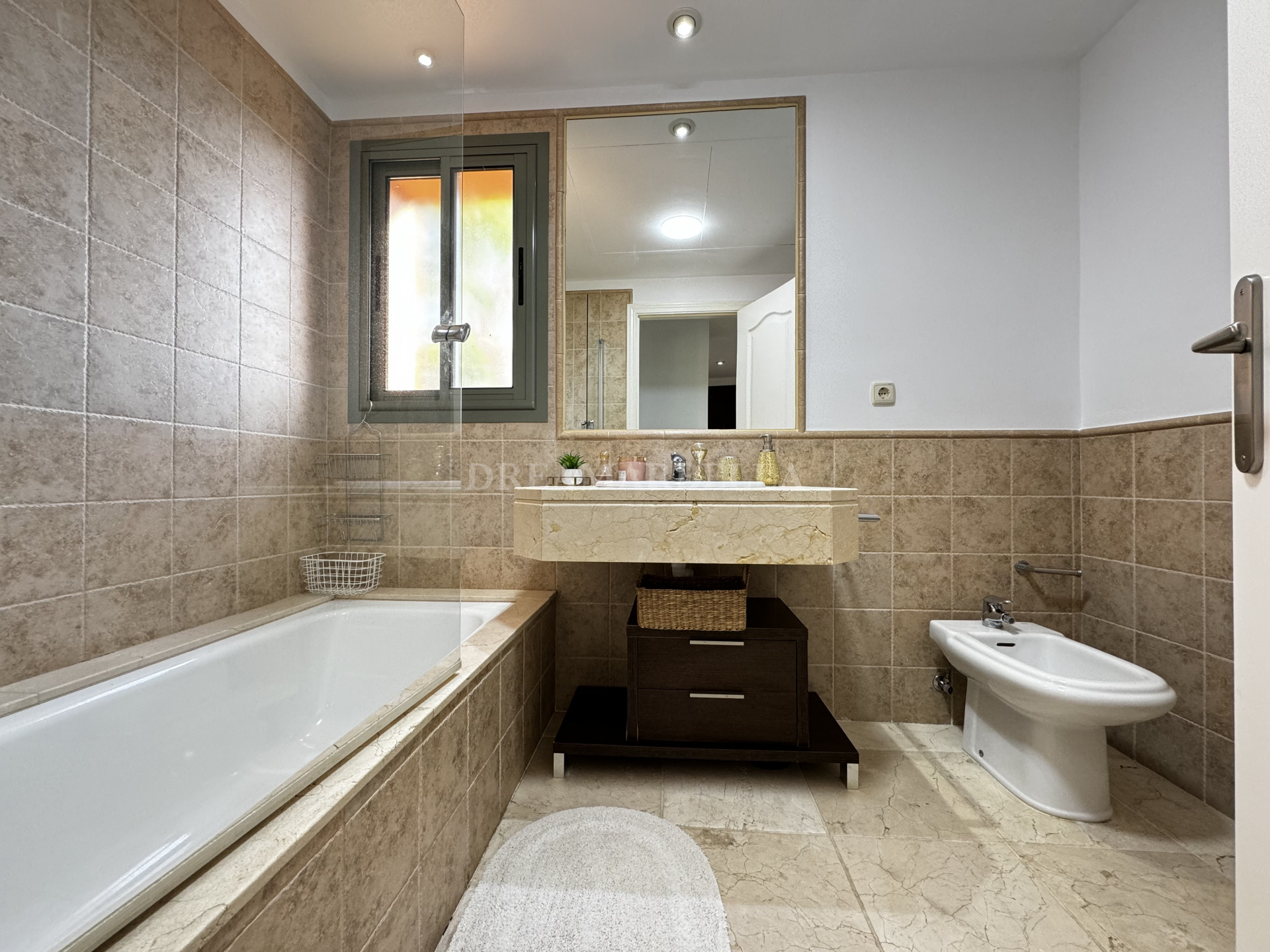 Apartment in Estepona East