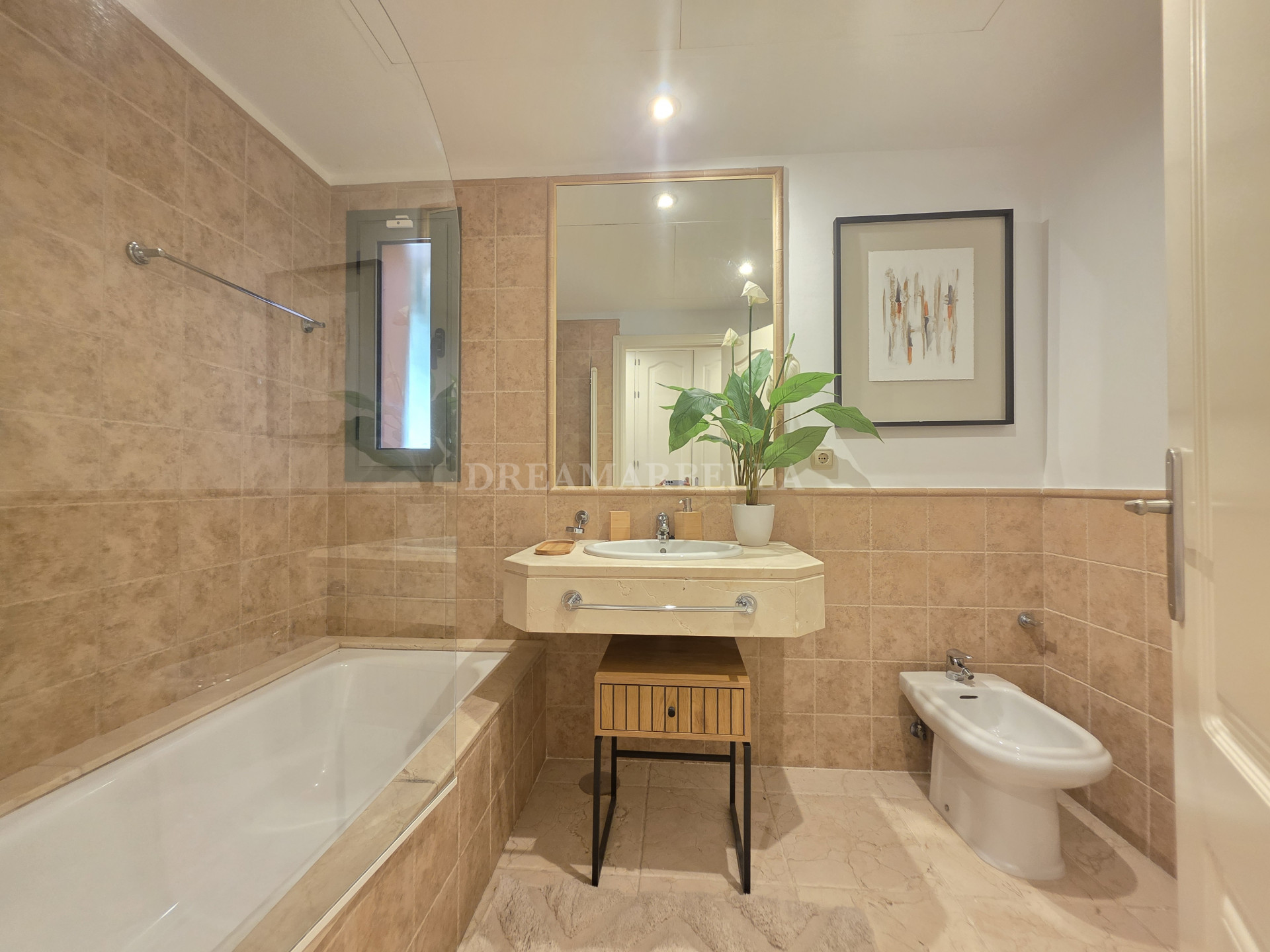 Ground Floor Apartment in Estepona East