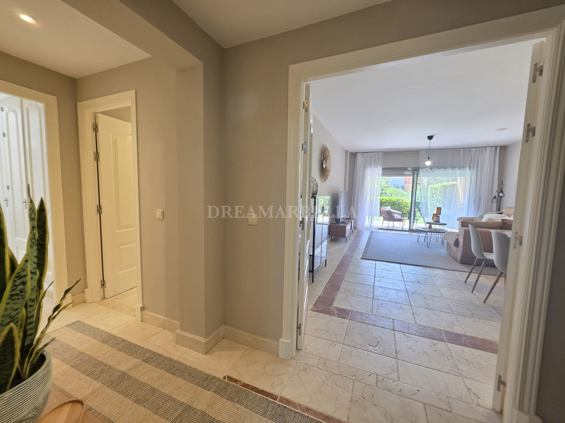 Ground Floor Apartment in Estepona East