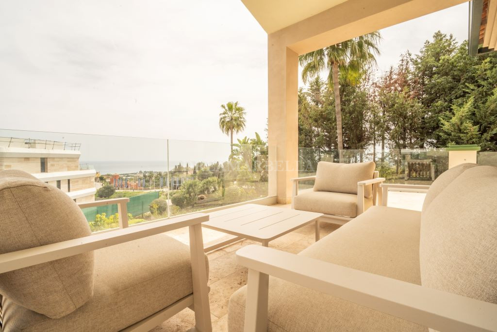 Villa in Estepona East