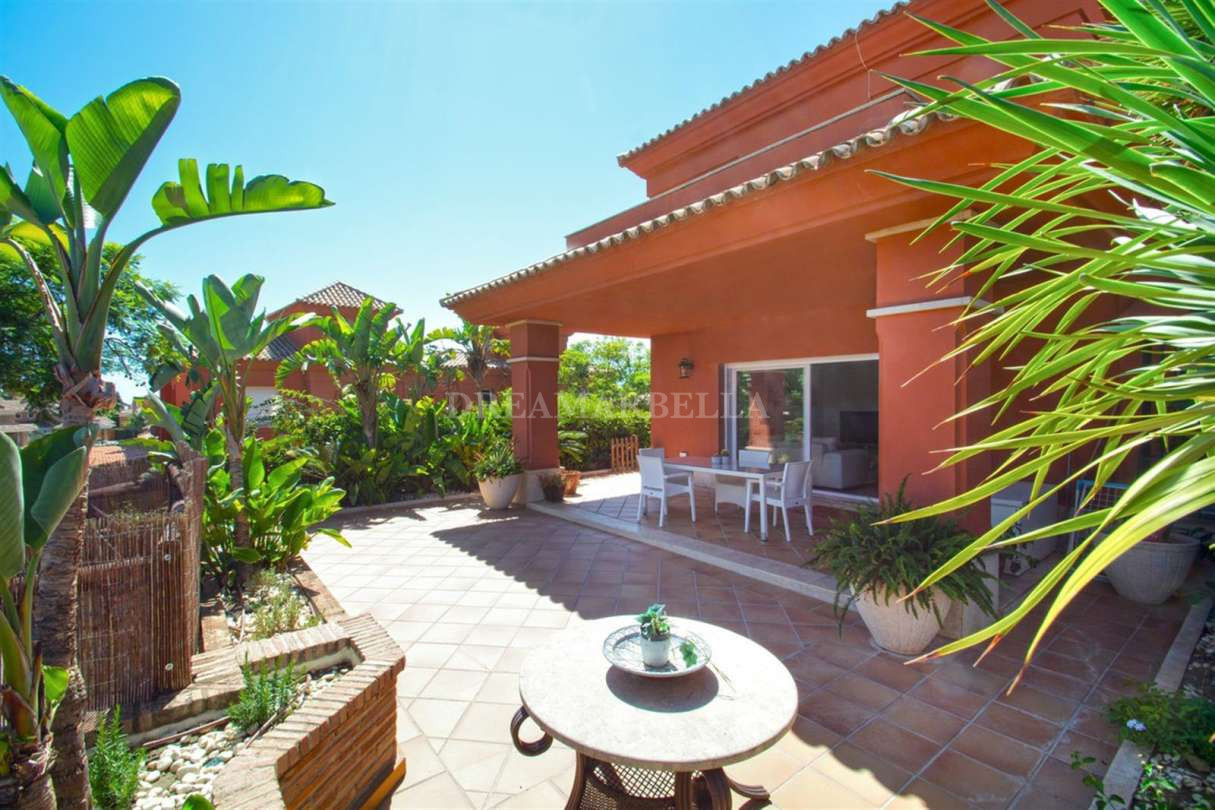 Villa in Marbella Este