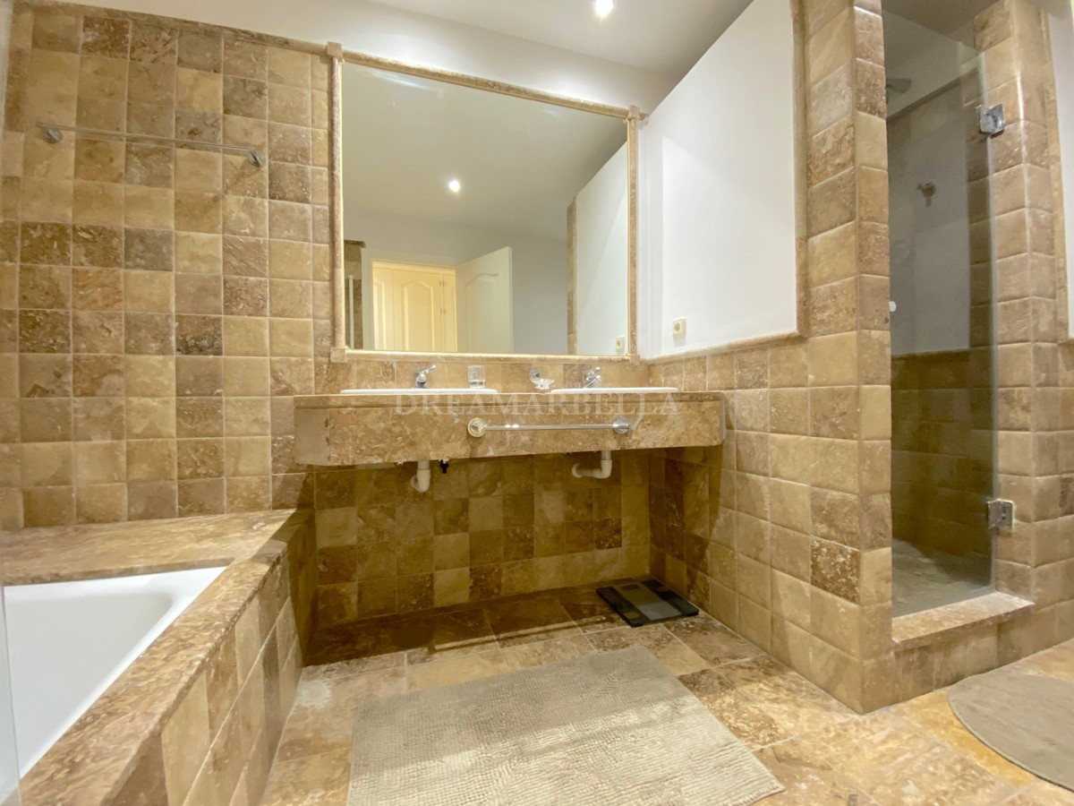 Ground Floor Apartment in Estepona East