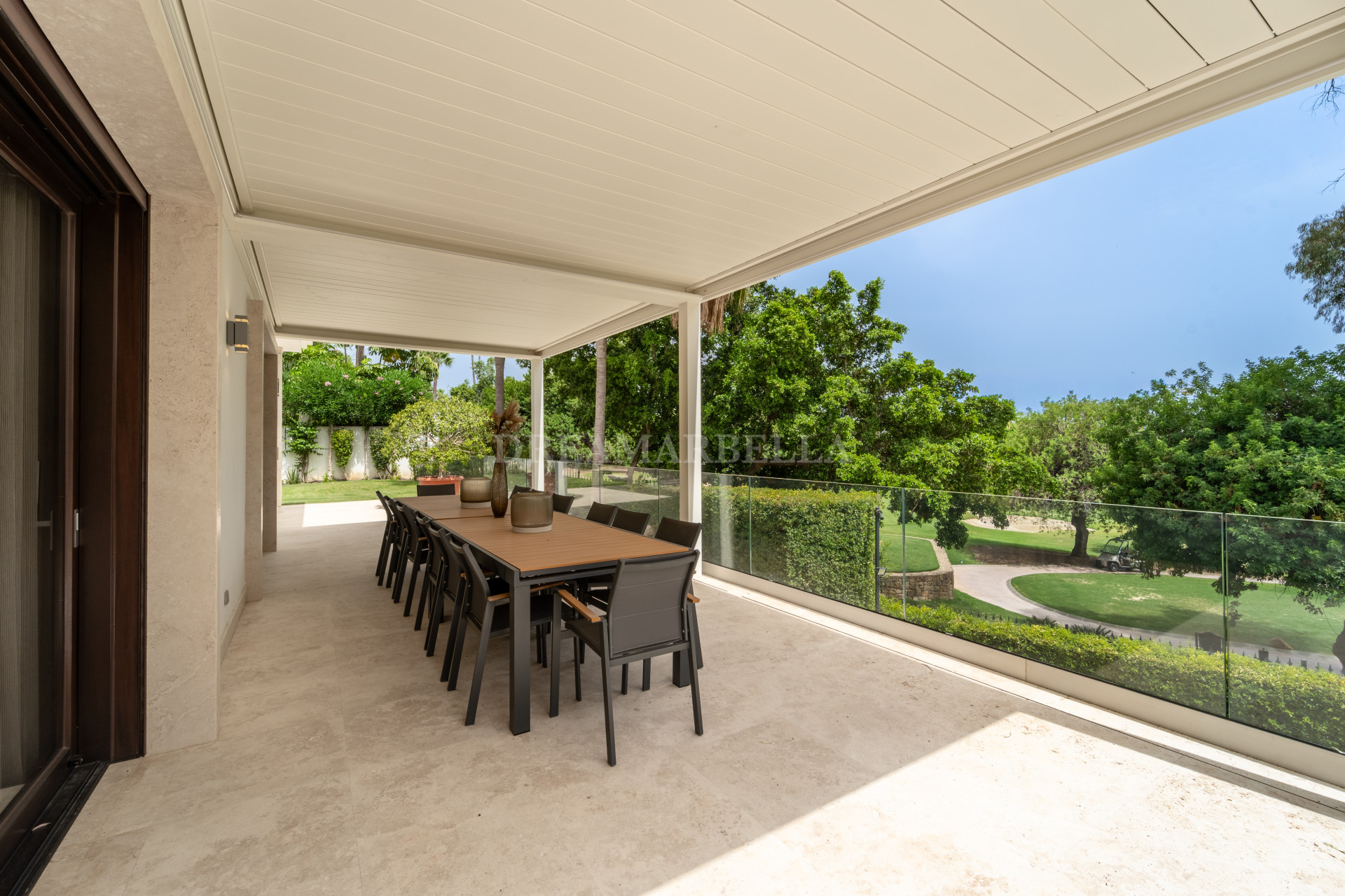 Villa in Nueva Andalucia