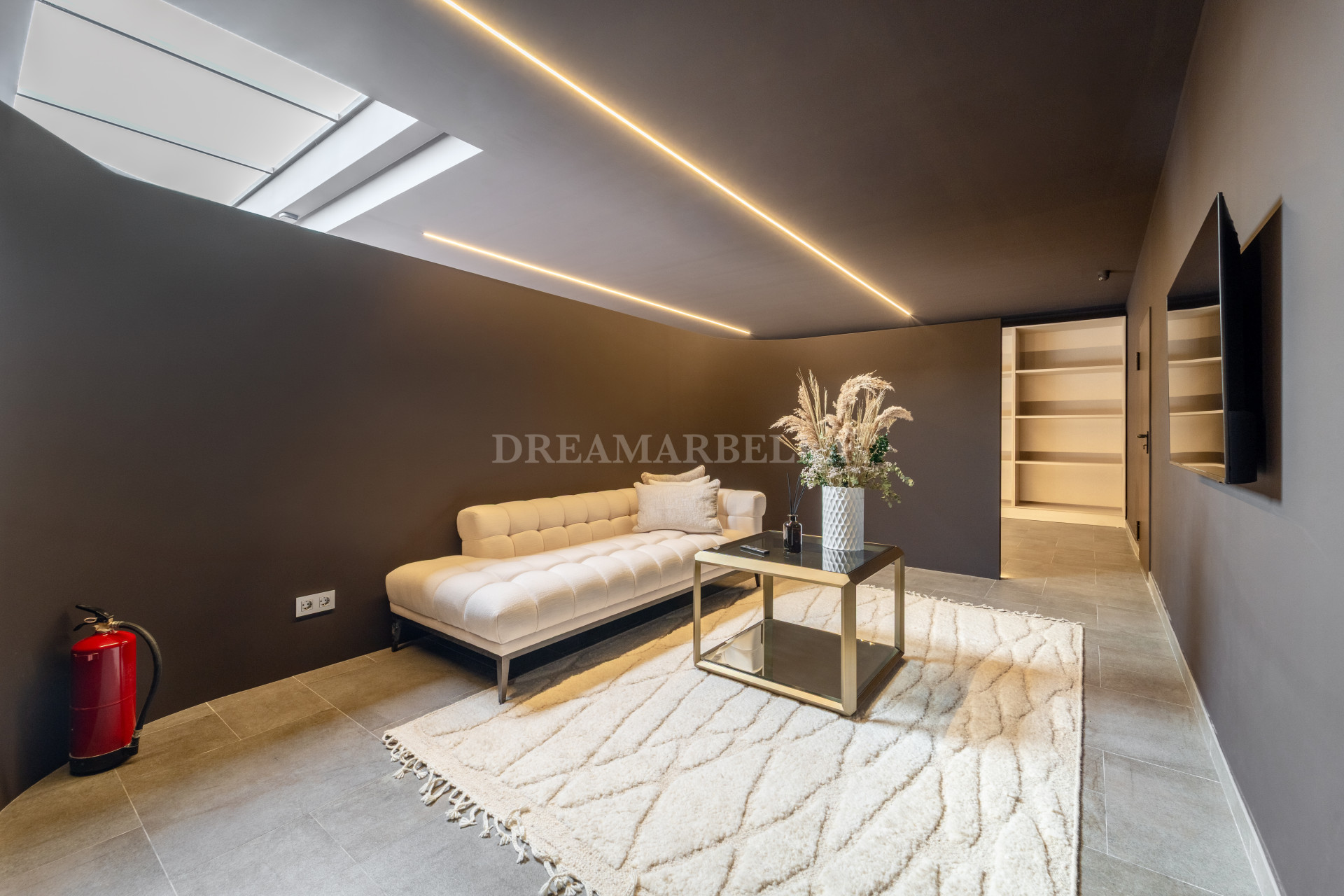 Villa in Nueva Andalucia