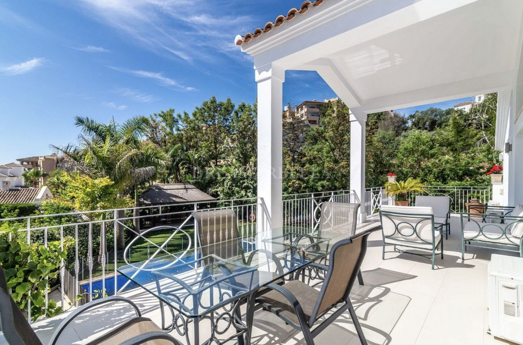 Villa in Marbella Este