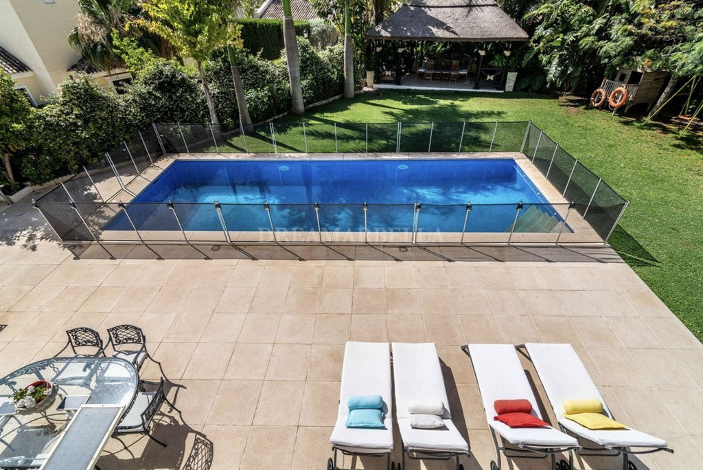 Villa in Marbella Este