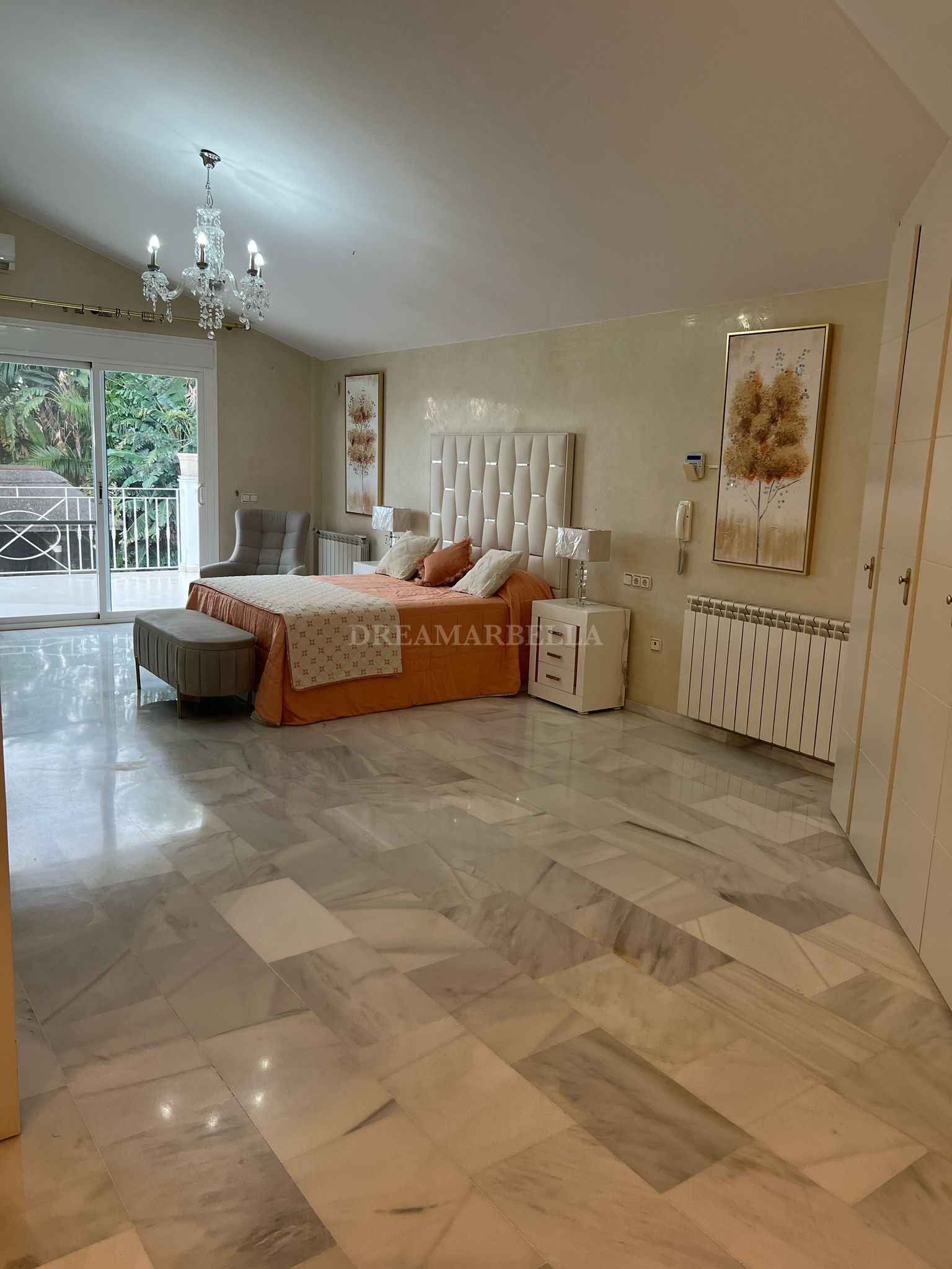 Villa in Marbella Este