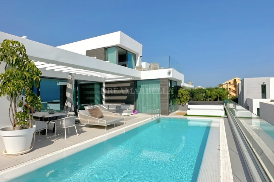 Villa in Marbella Este