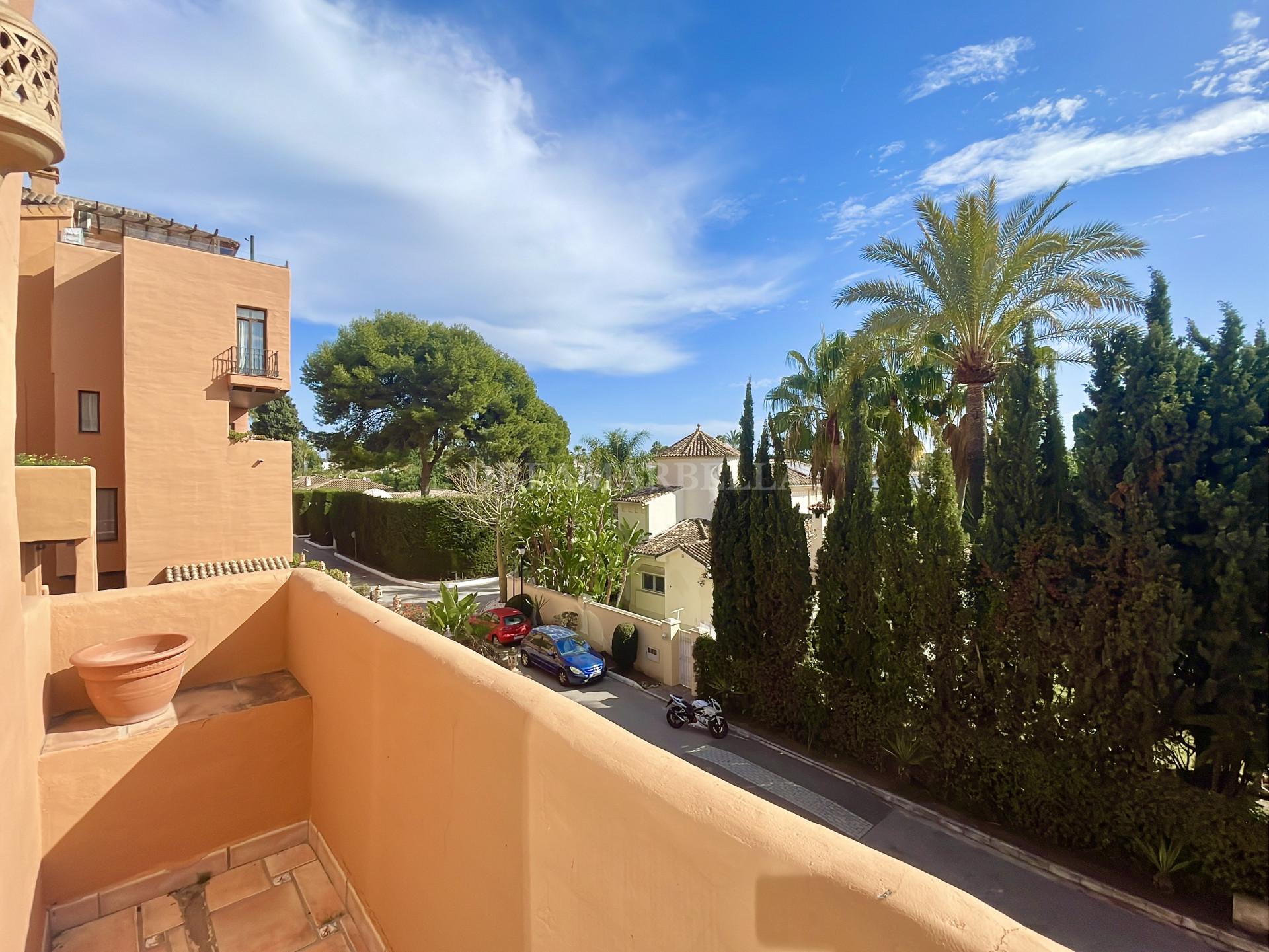 Duplex Penthouse in Estepona East