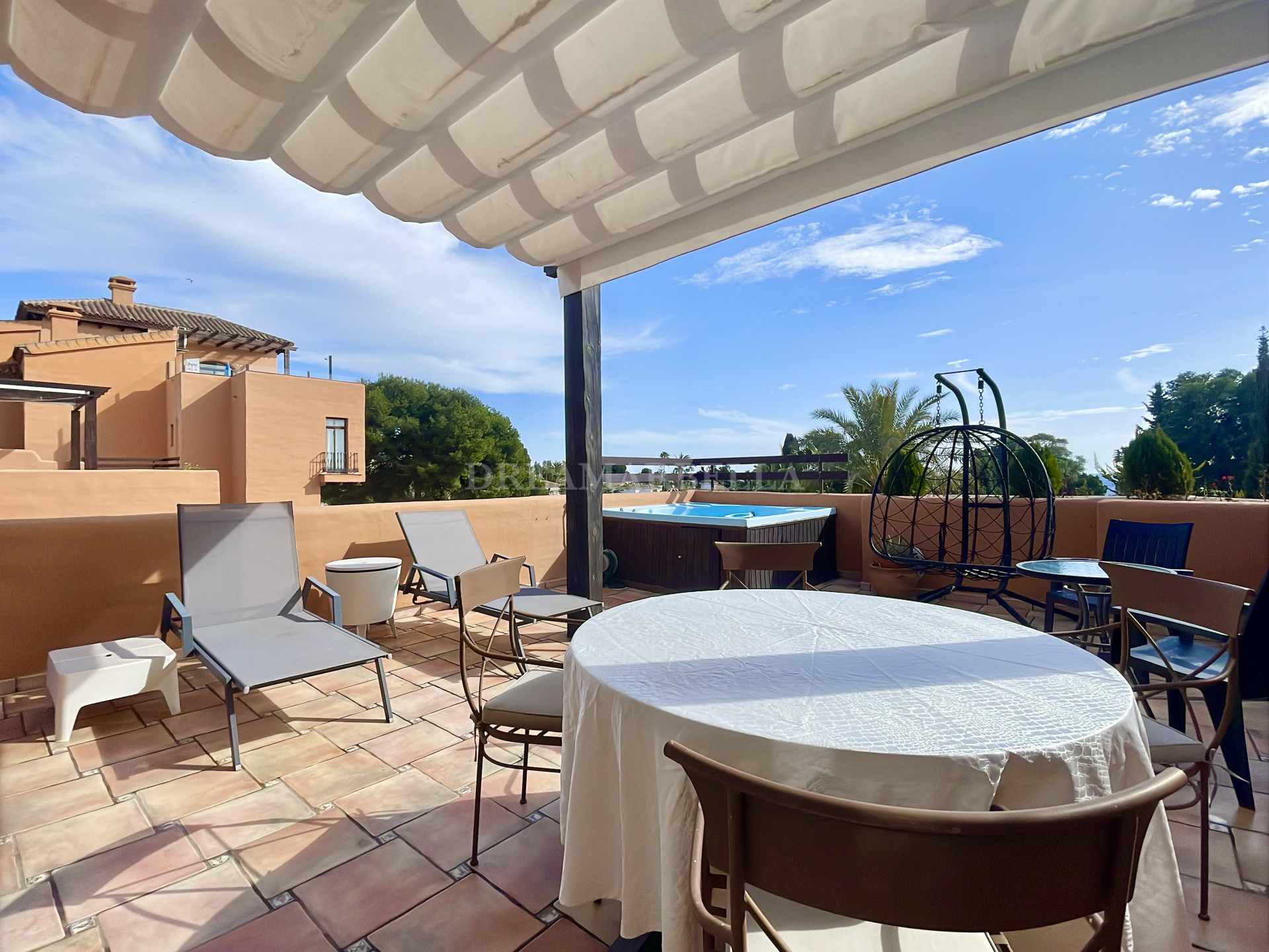 Duplex Penthouse in Estepona East