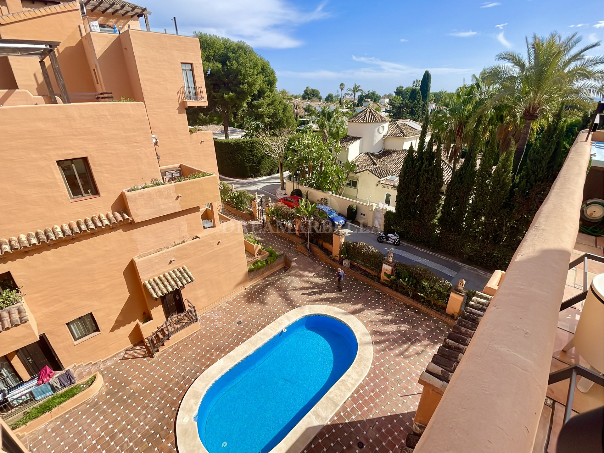 Duplex Penthouse in Estepona East